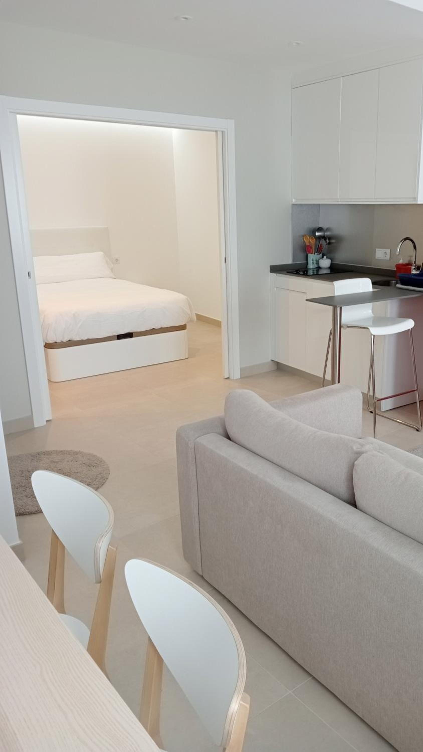 One-Bedroom Apartment - Photo 1