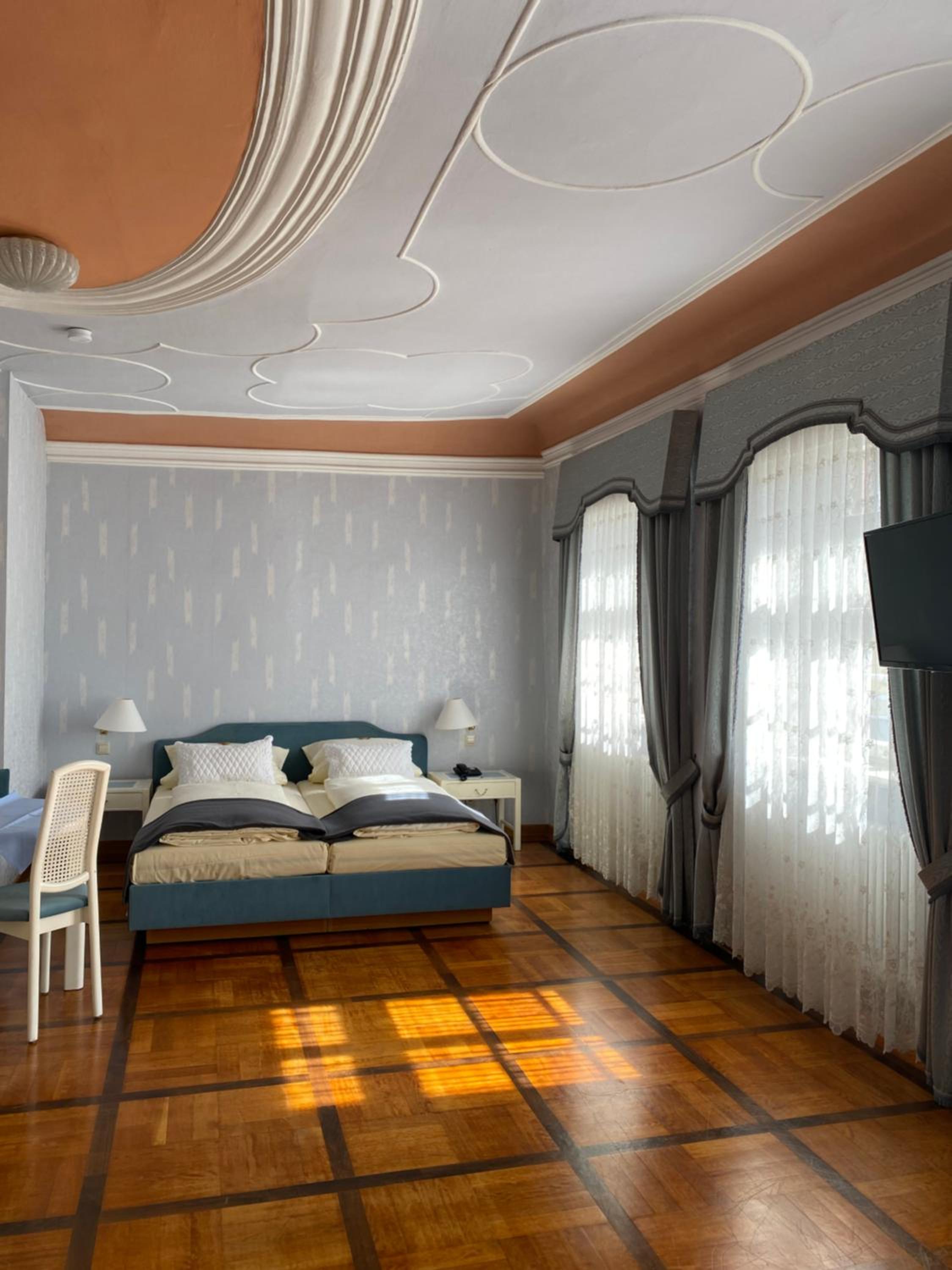 Deluxe Suite