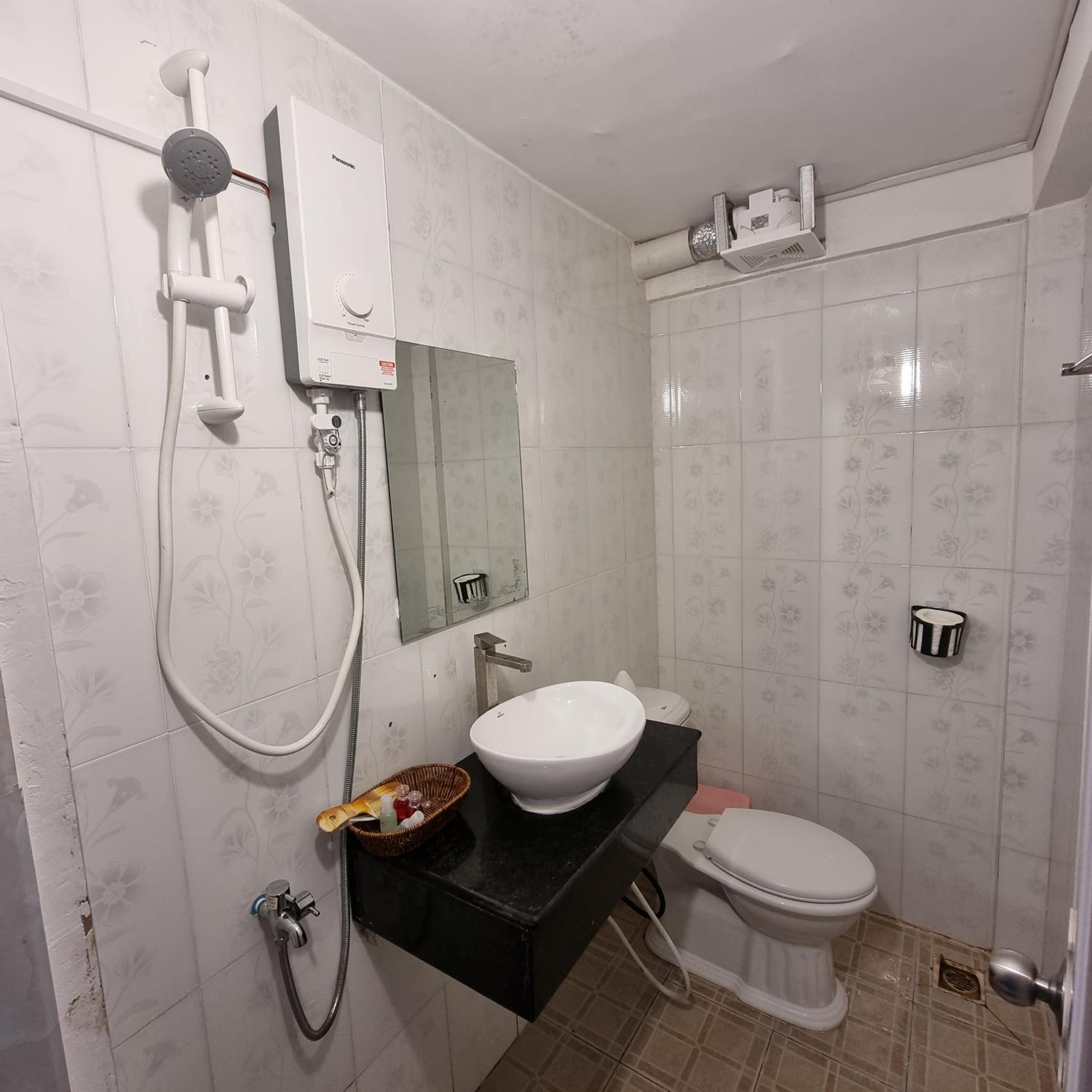 Deluxe Double Room - Photo 14