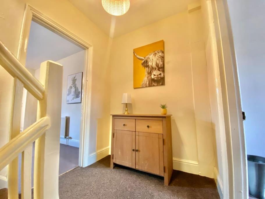 Three-Bedroom House photo 2