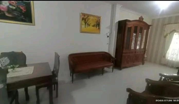 Two-Bedroom House - Photo 9
