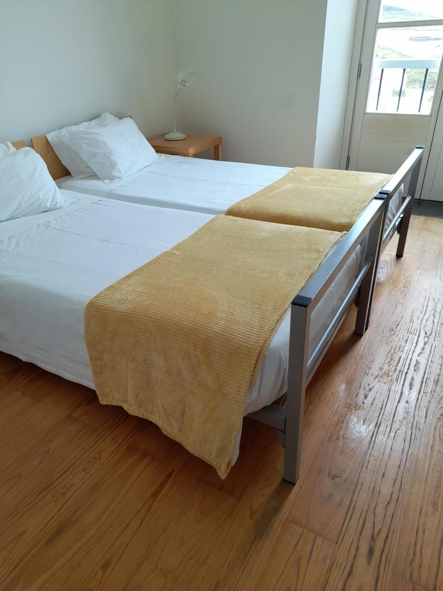 Twin Room with Private Bathroom photo 1