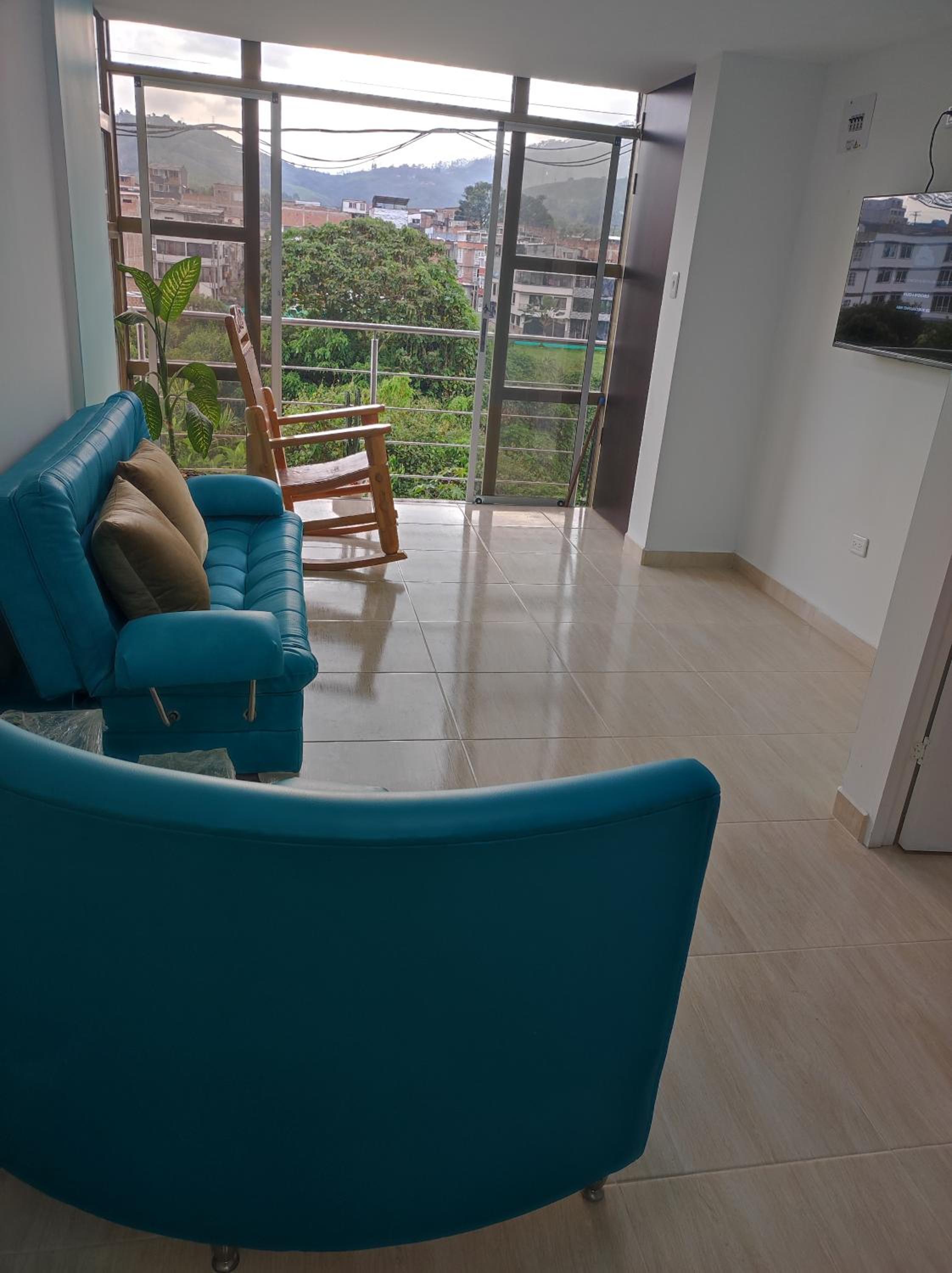 Three-Bedroom Apartment photo 2