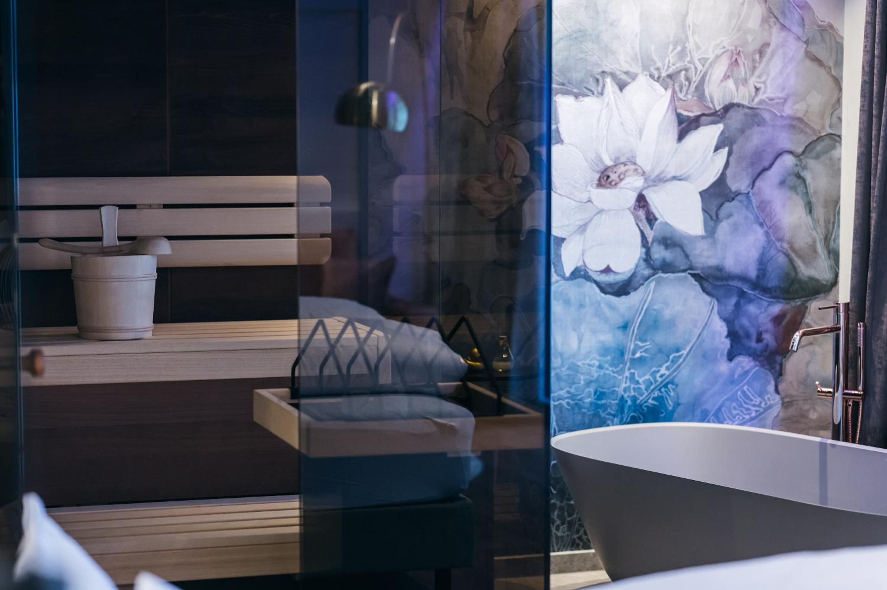 Suite with Sauna - Photo 6