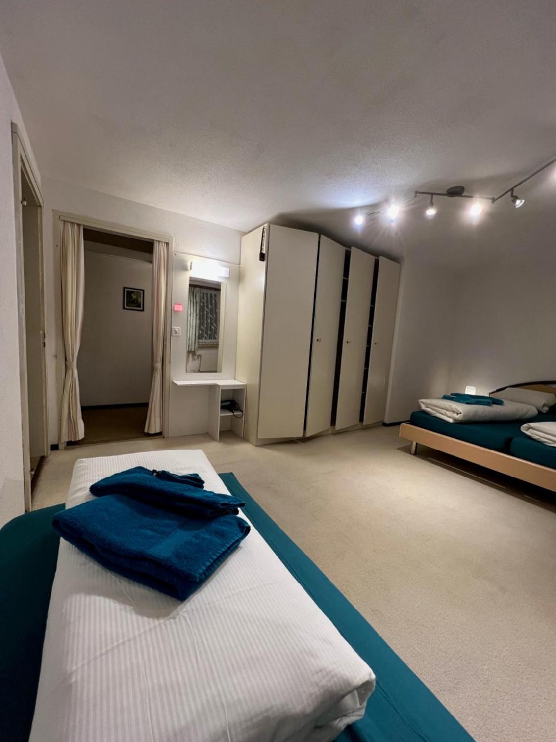 Triple Room with Private Bathroom photo 2