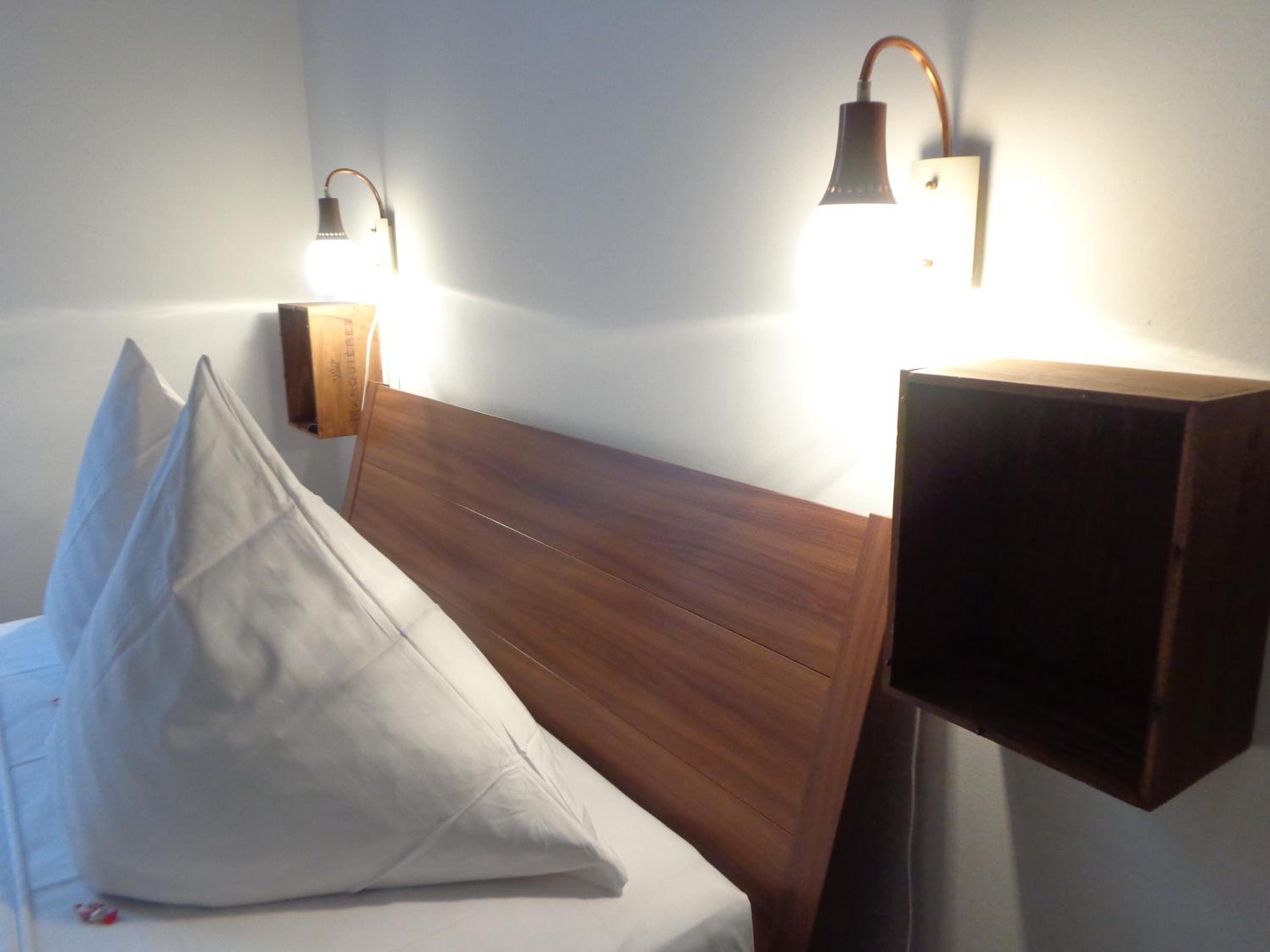 Double Room with Shared Bathroom photo 2