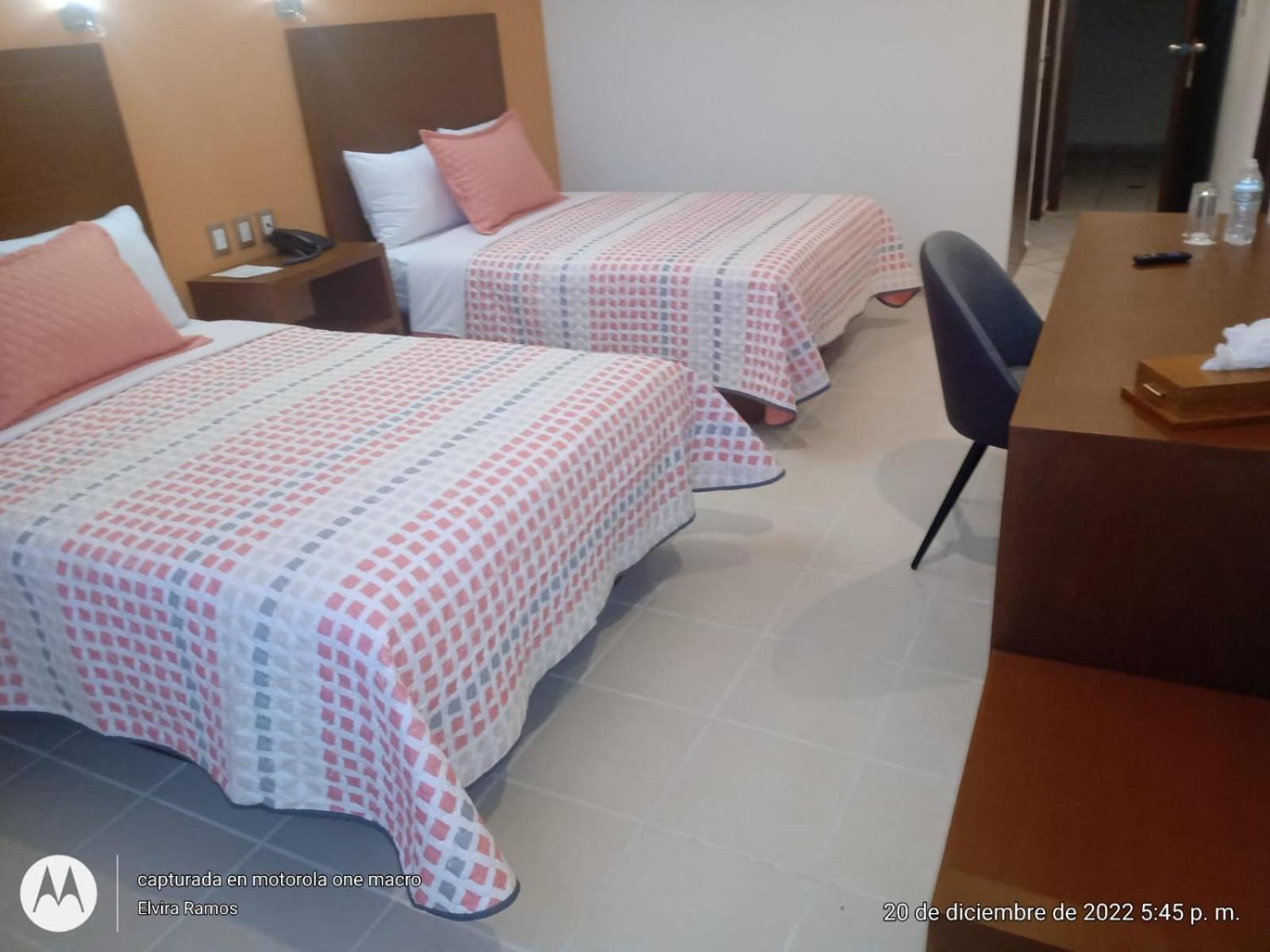 Deluxe Double or Twin Room photo 2