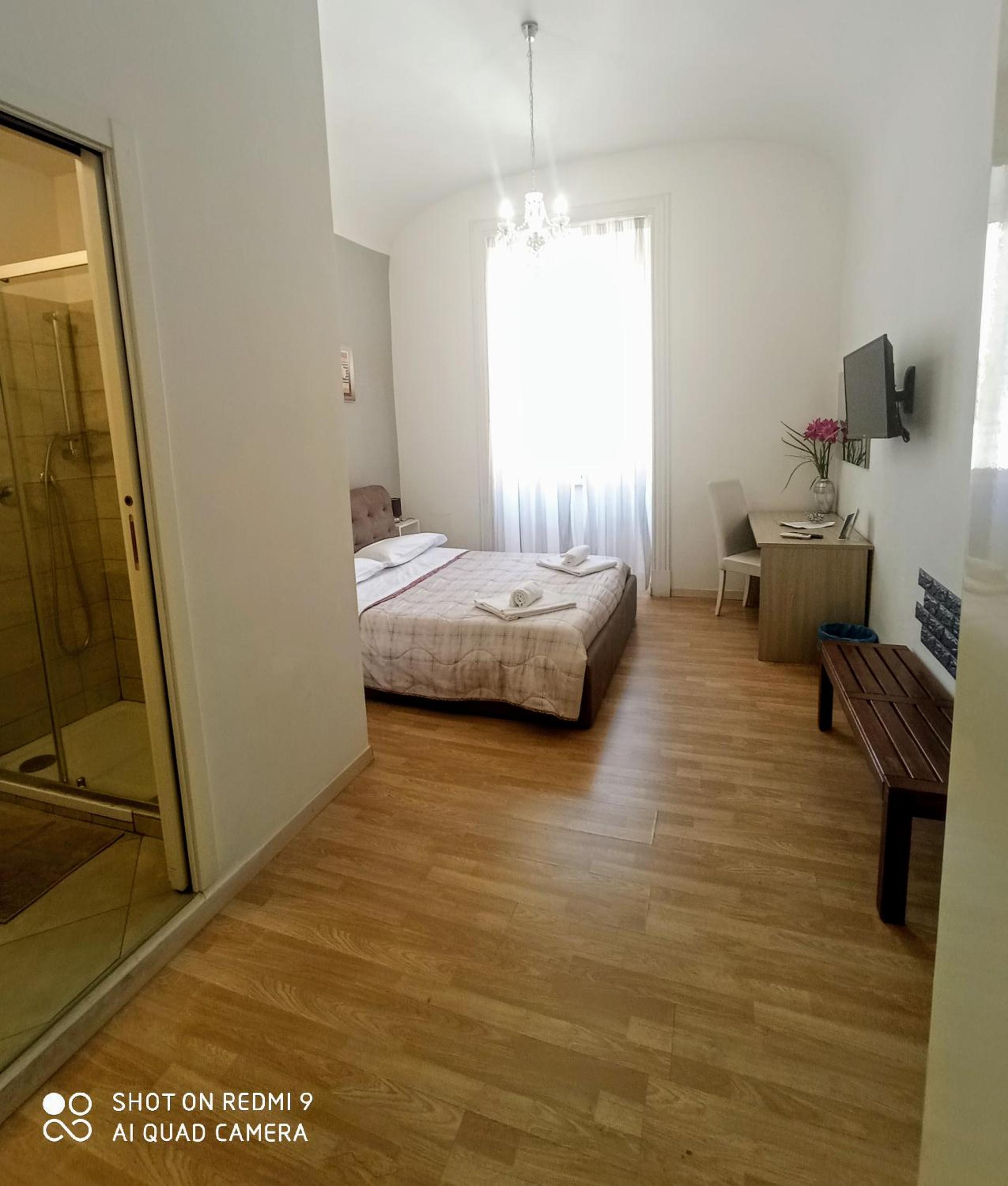 Deluxe Double or Twin Room photo 2