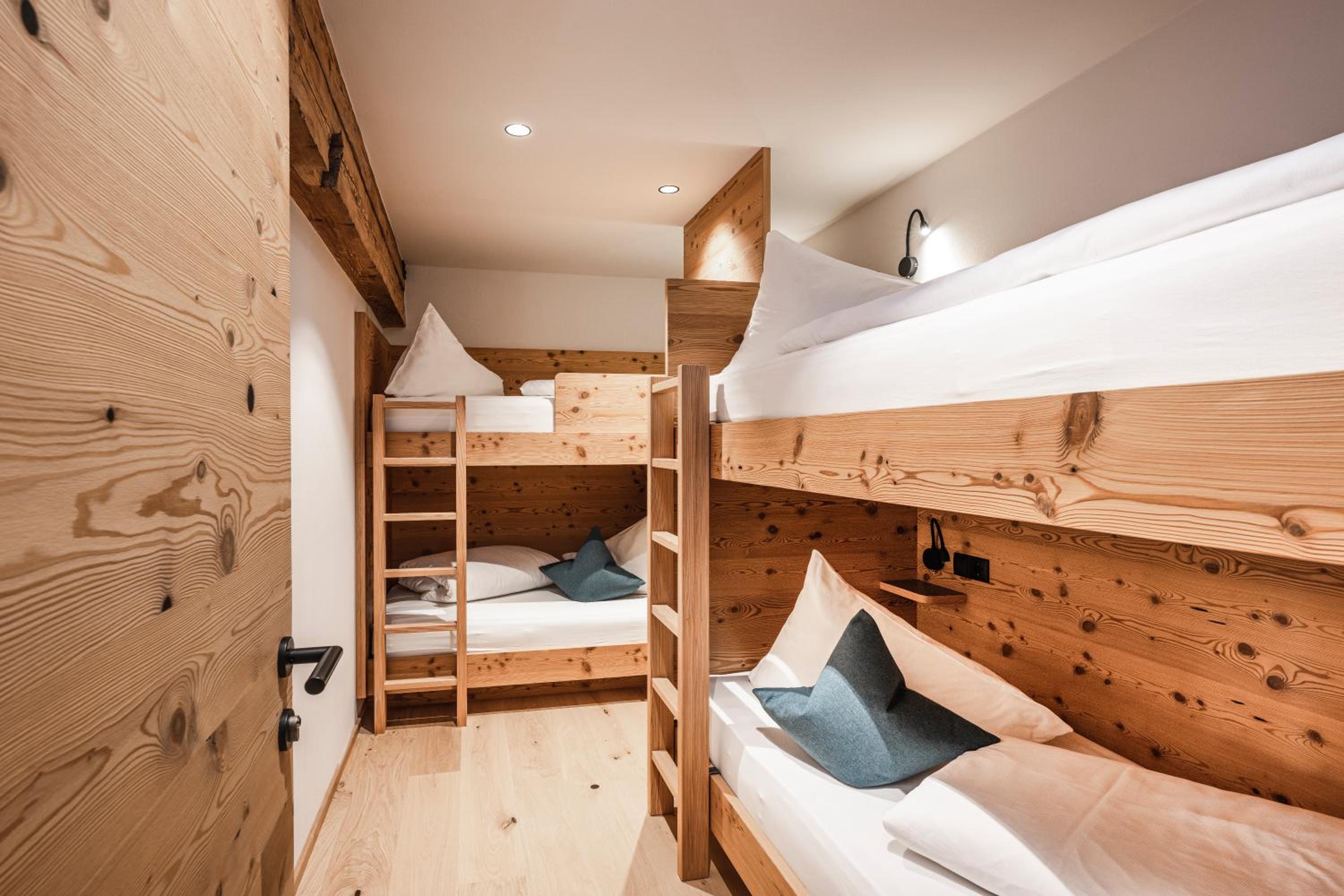 Junior Suite with Balcony photo 2