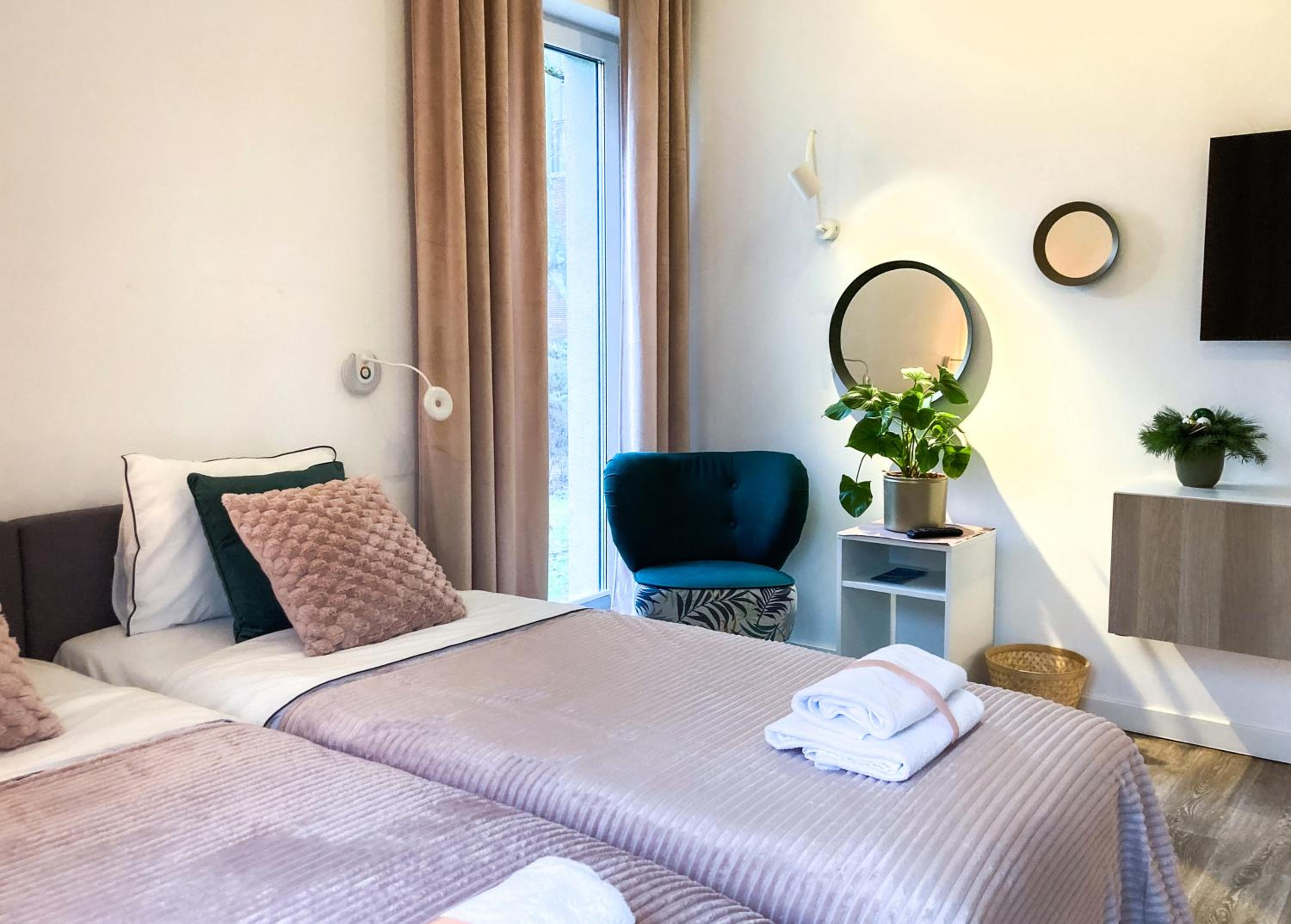Standard Twin Room