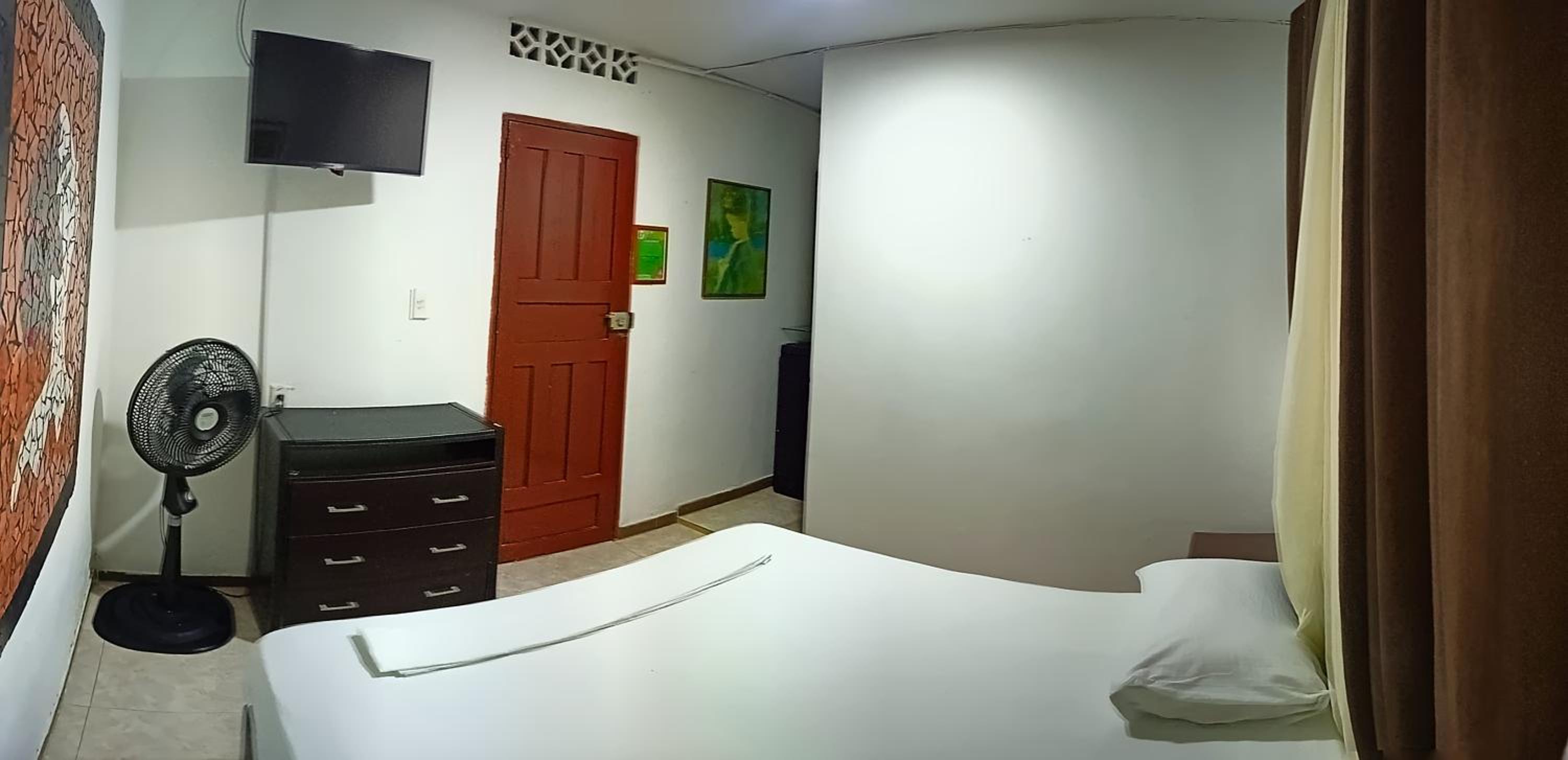 Double Room With Private Bathroom photo 3