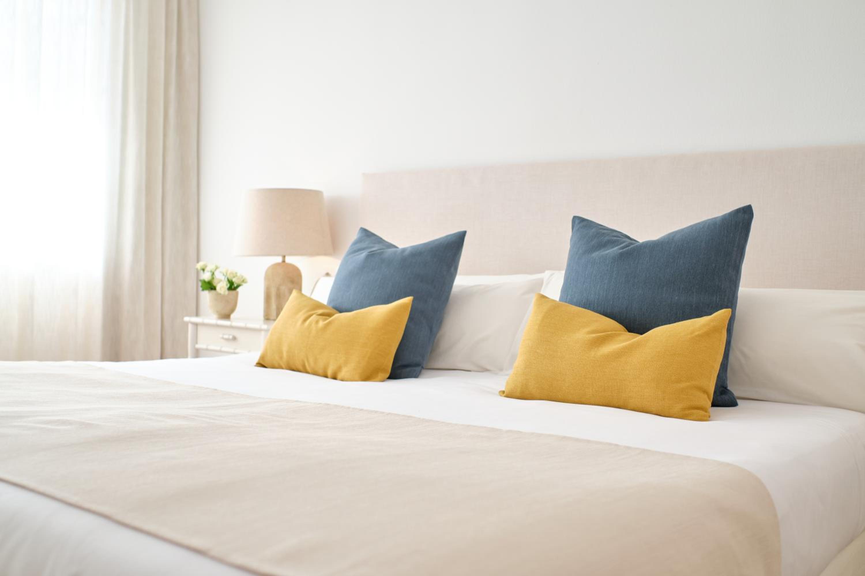 Standard Twin Room with Mountain View photo 2