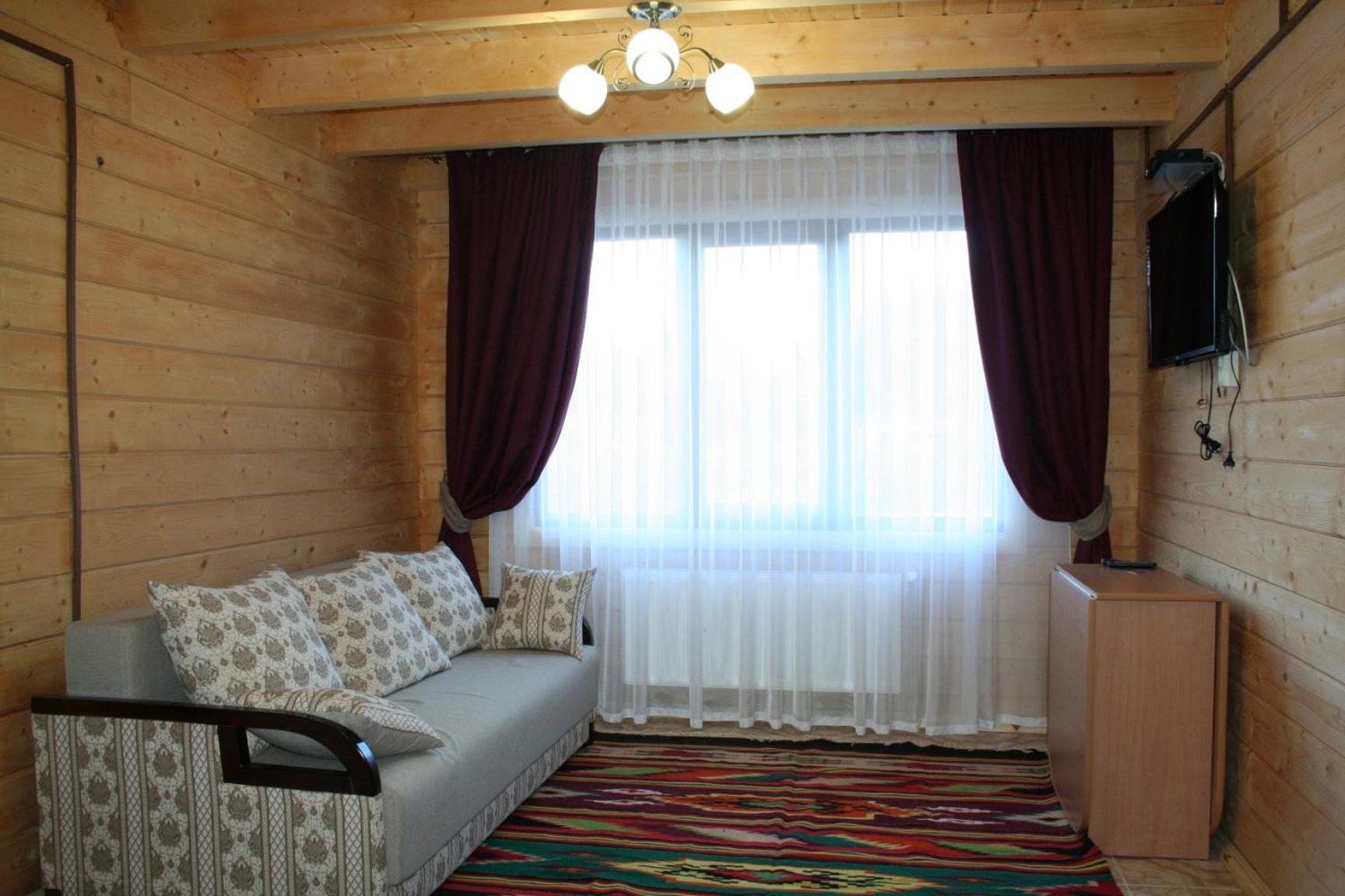 Apartment with Mountain View photo 3