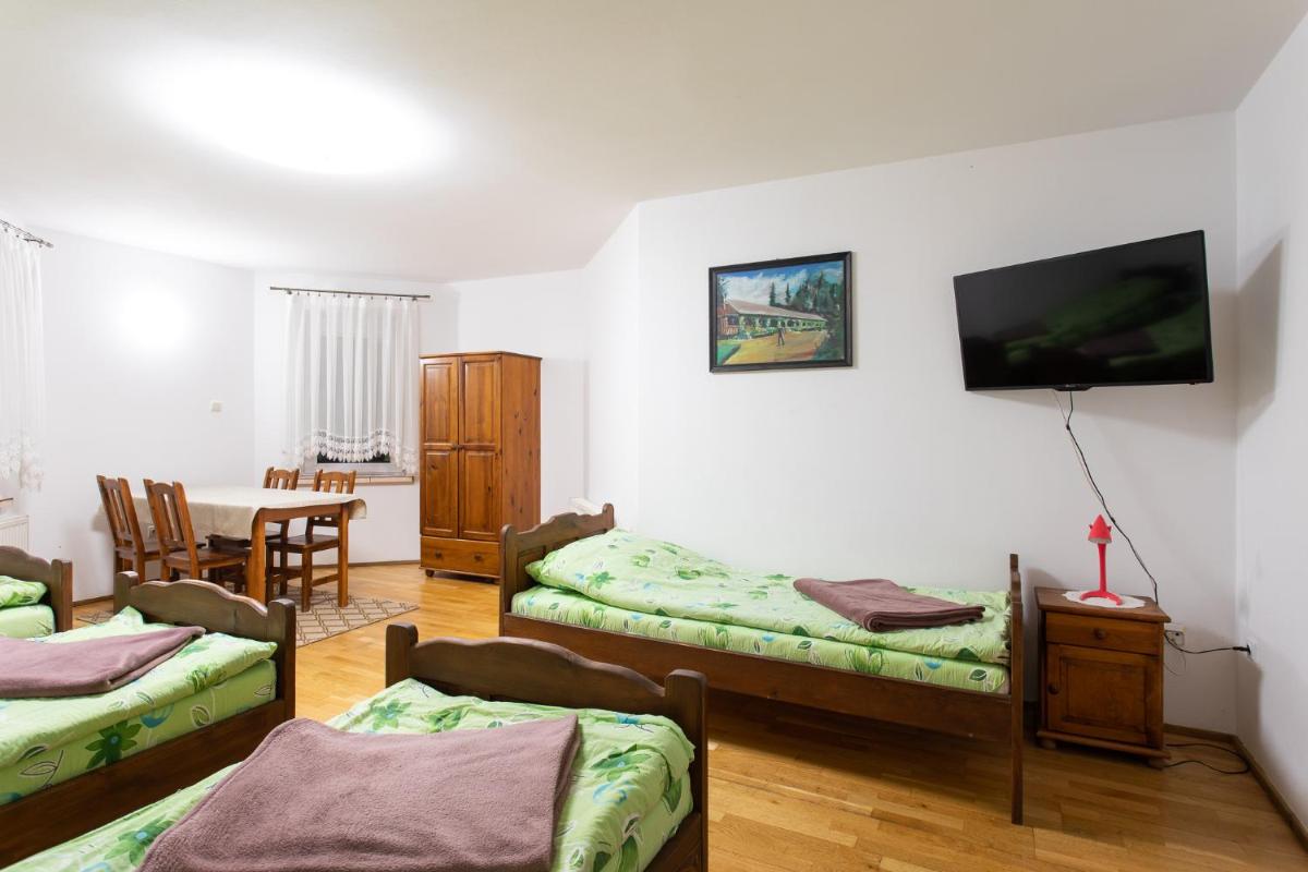 Economy Quadruple Room - Photo 1