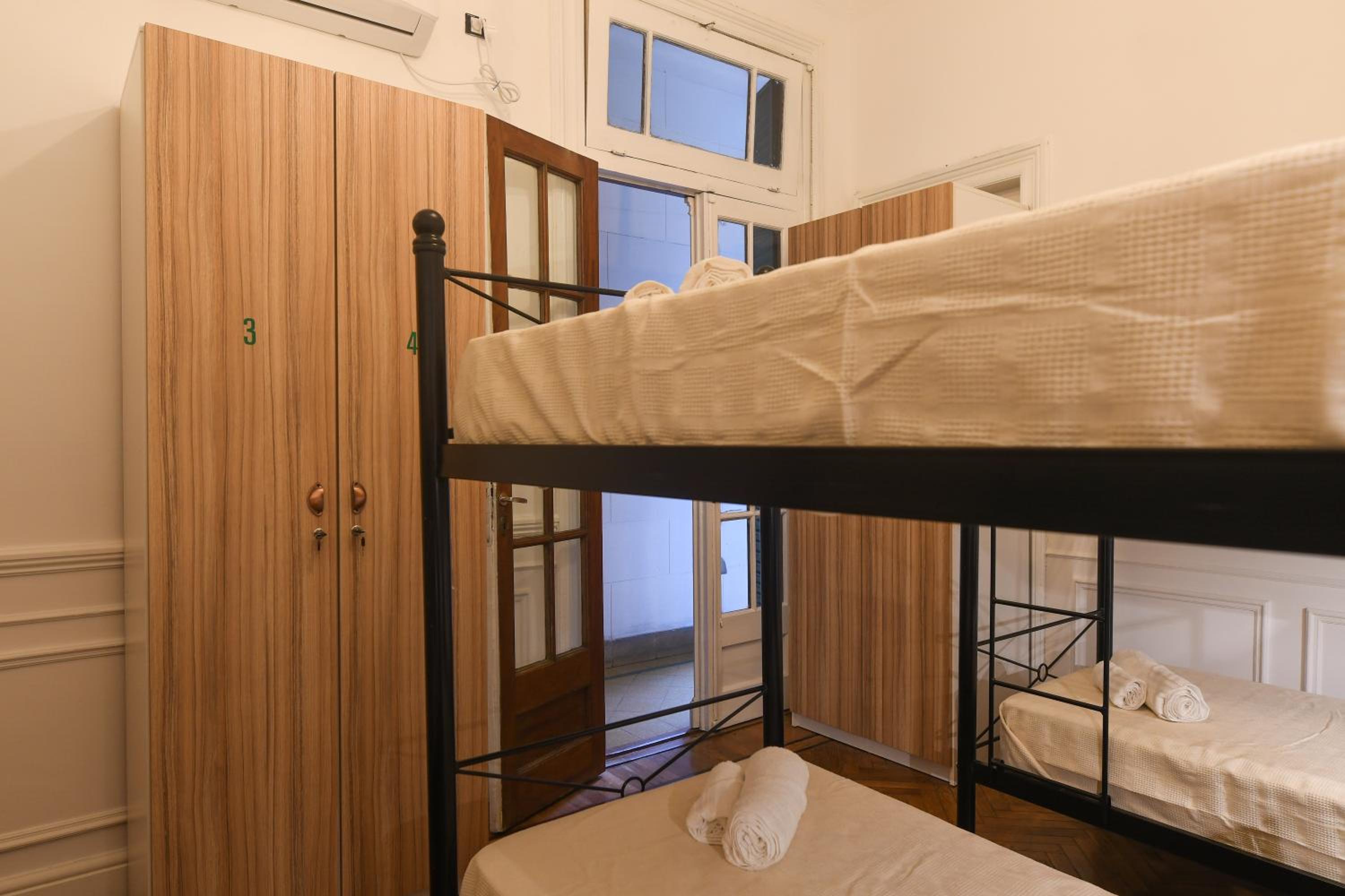 Single Bed in 6-Bed Dormitory Room