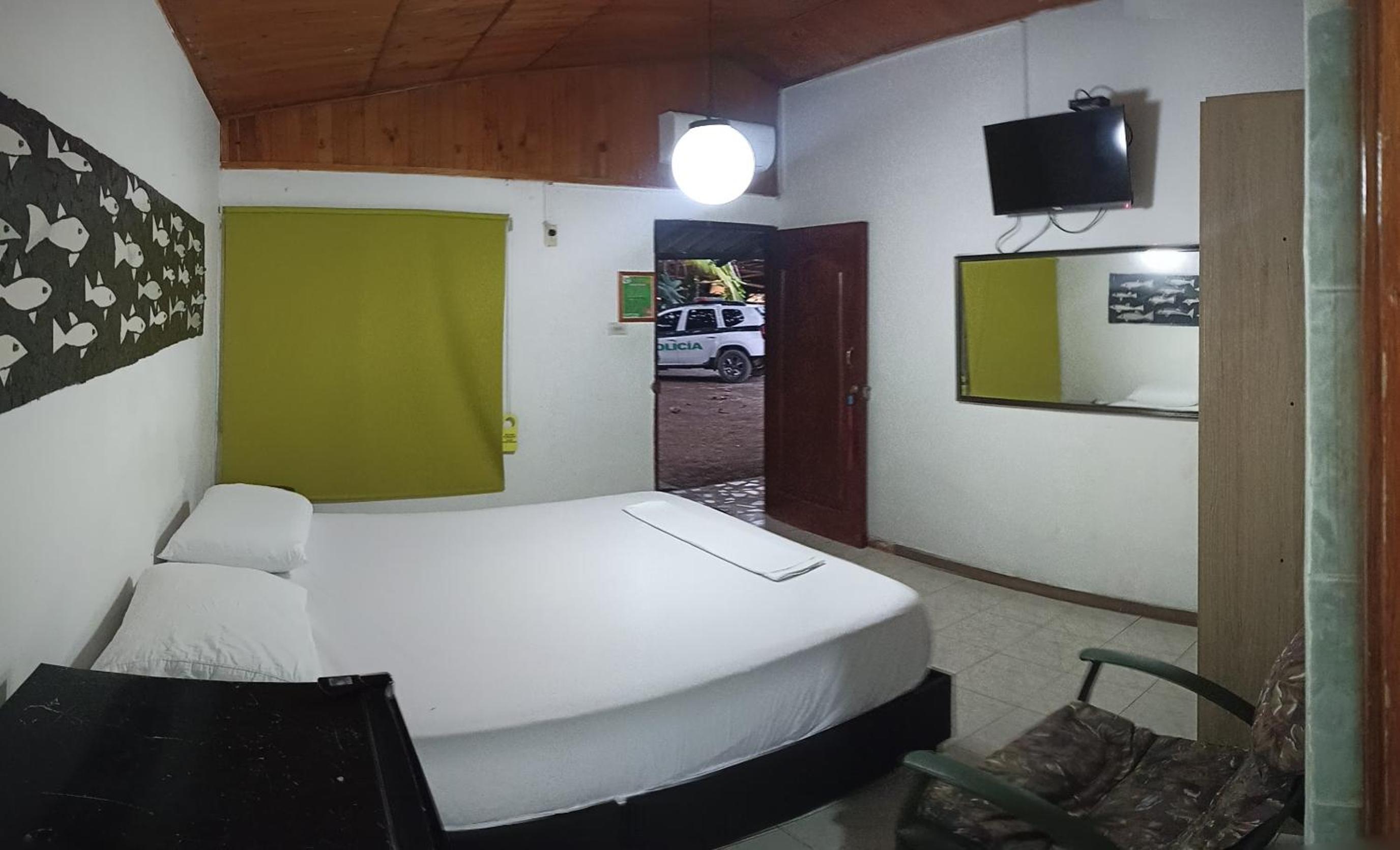Double Room With Private Bathroom photo 2