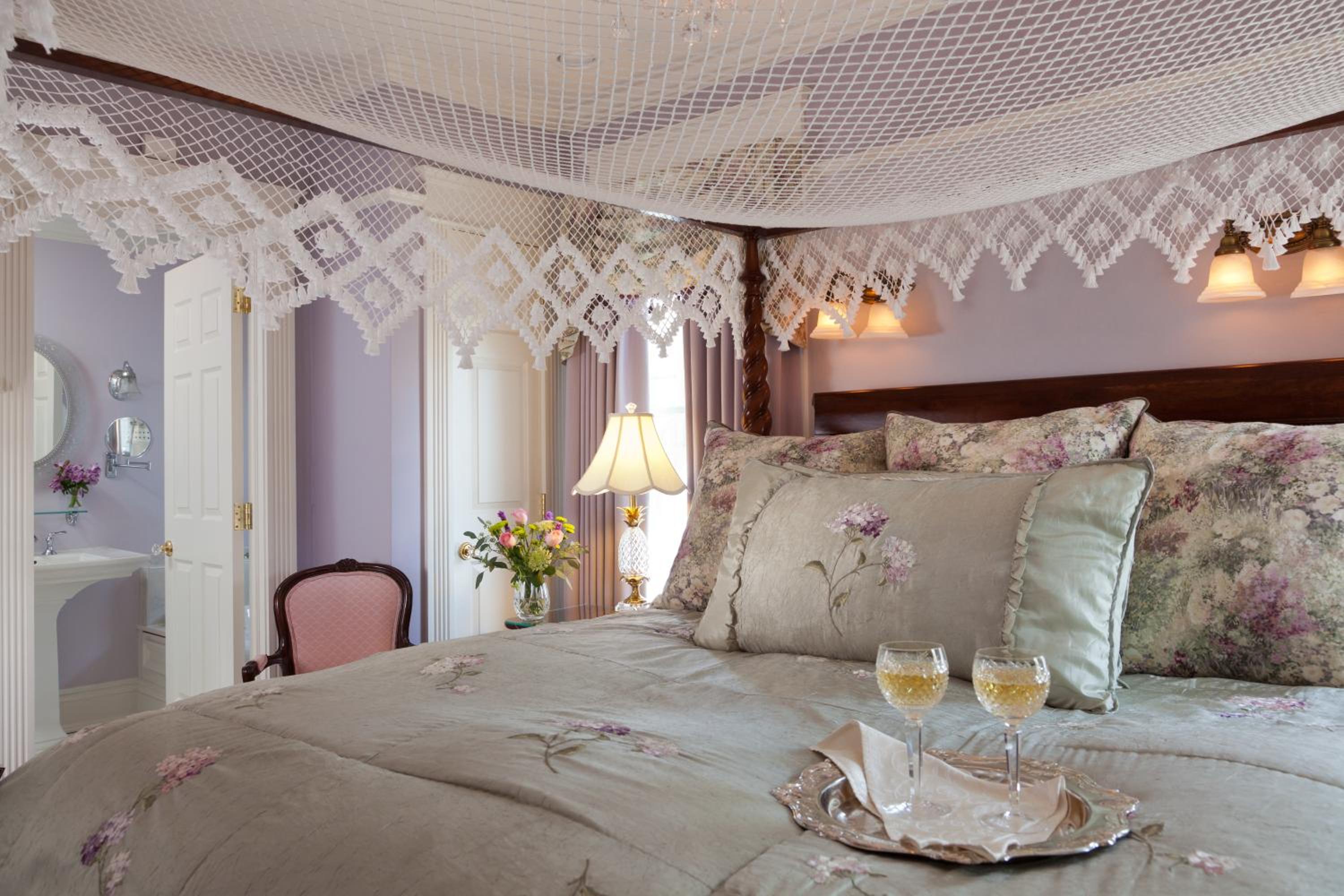 Deluxe King Room photo 3