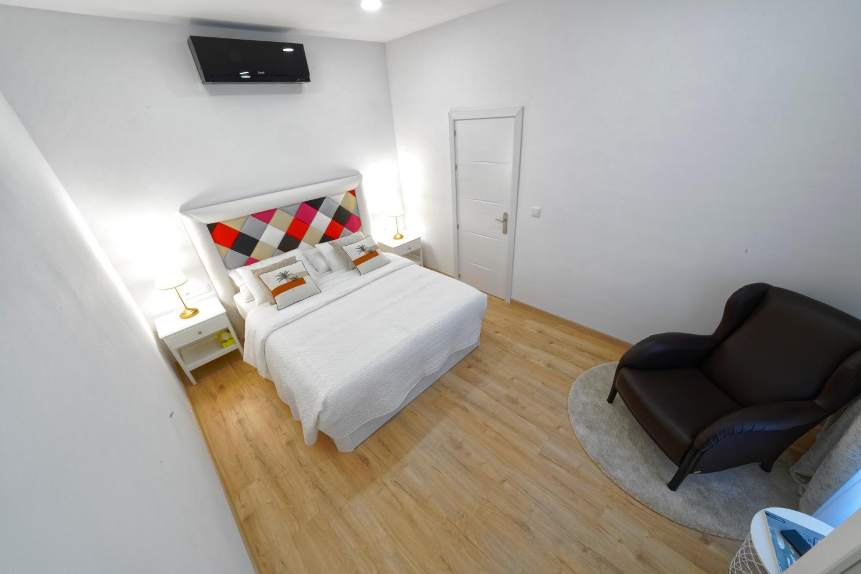 Executive Suite photo 2