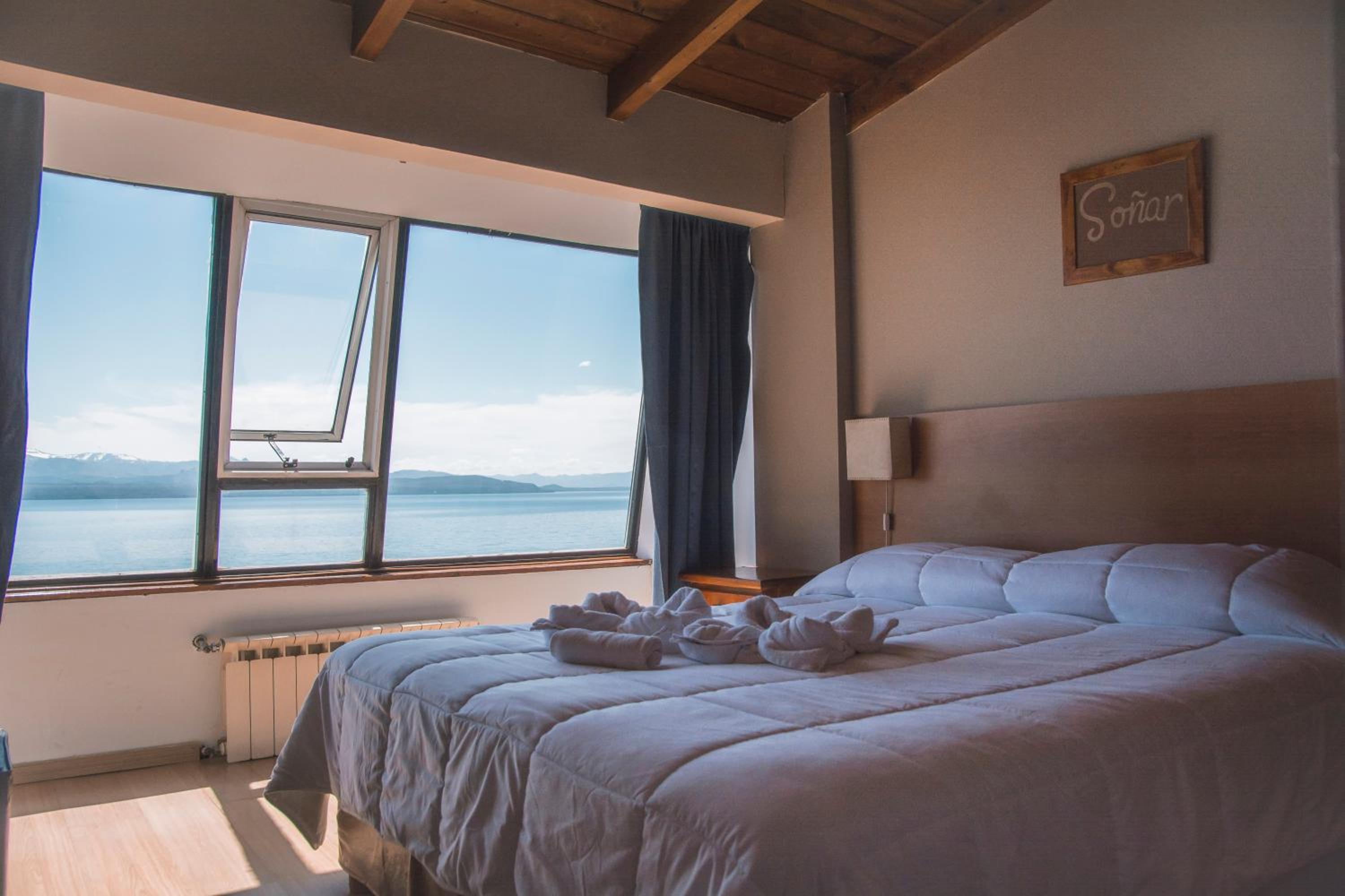 Double Room with Lake View photo 1