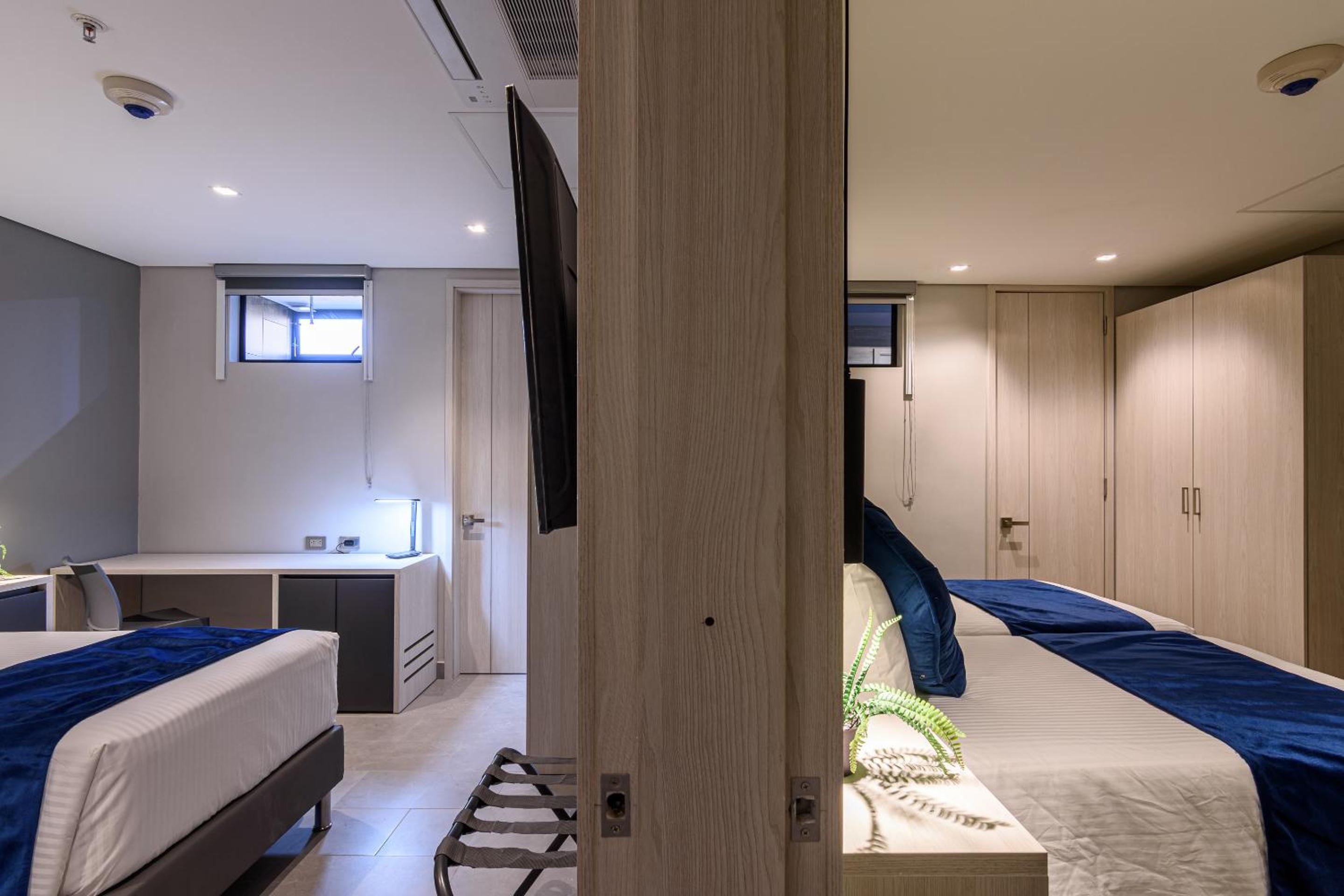 Double Room - Photo 6