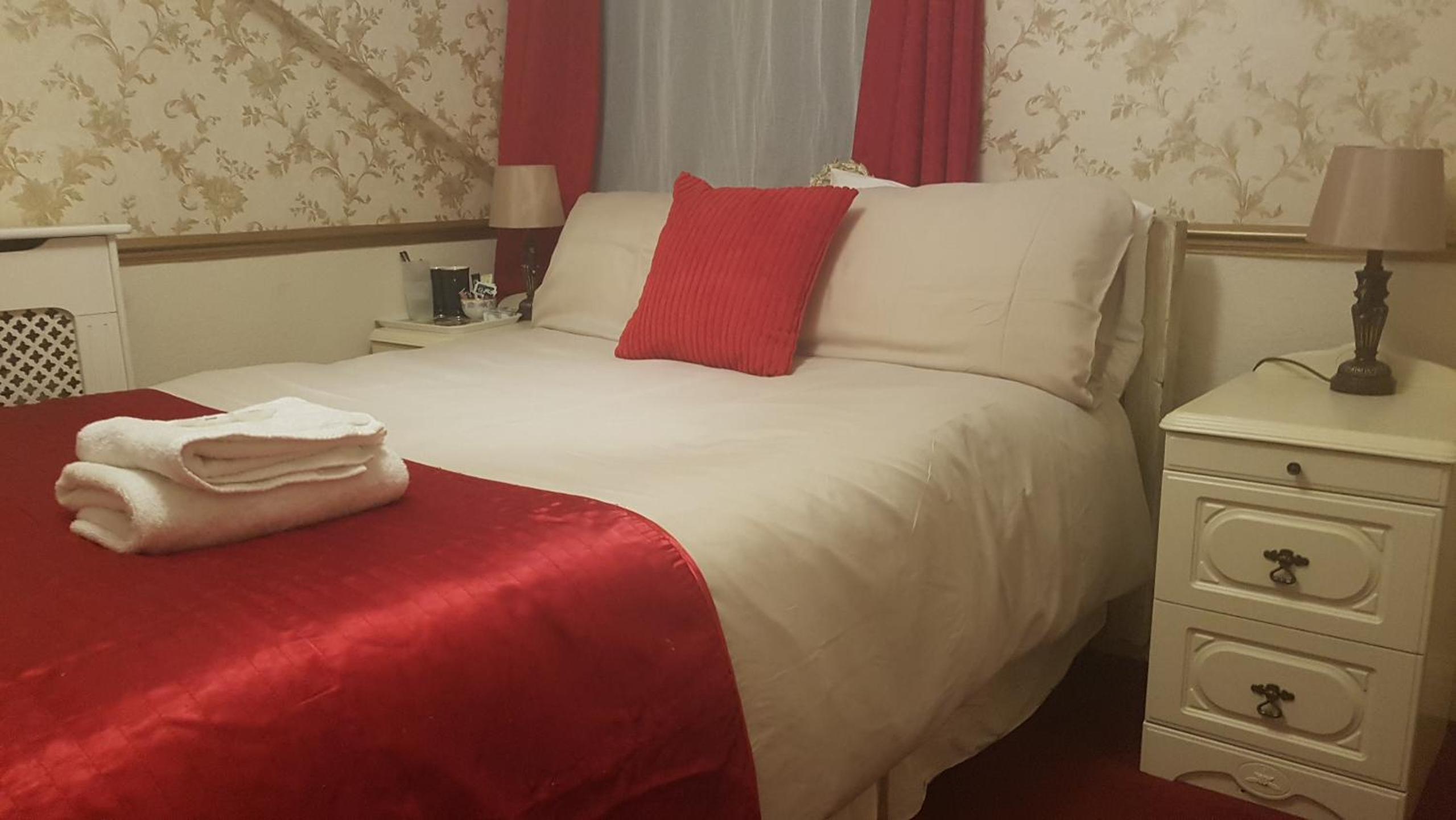 Double Room with Private Bathroom