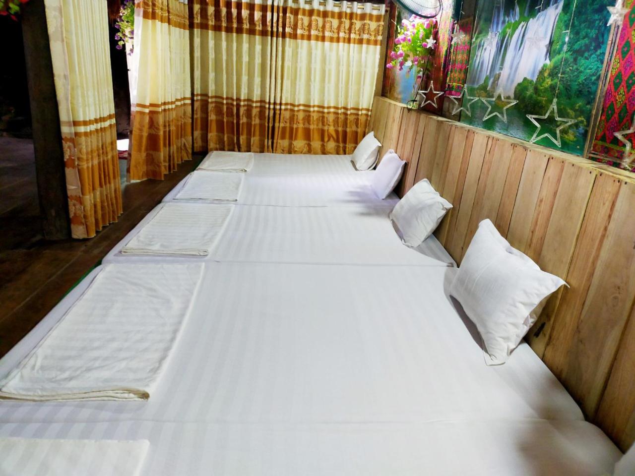 6-Bed Mixed Dormitory Room photo 1