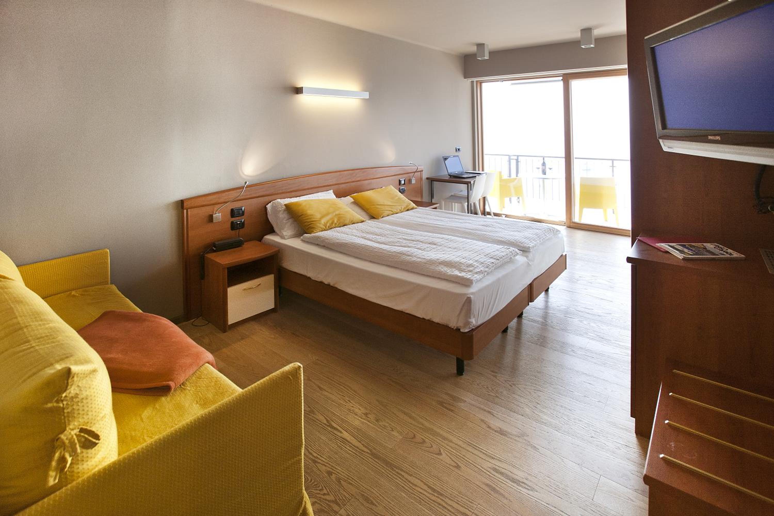 Double Room with Lake View photo 1