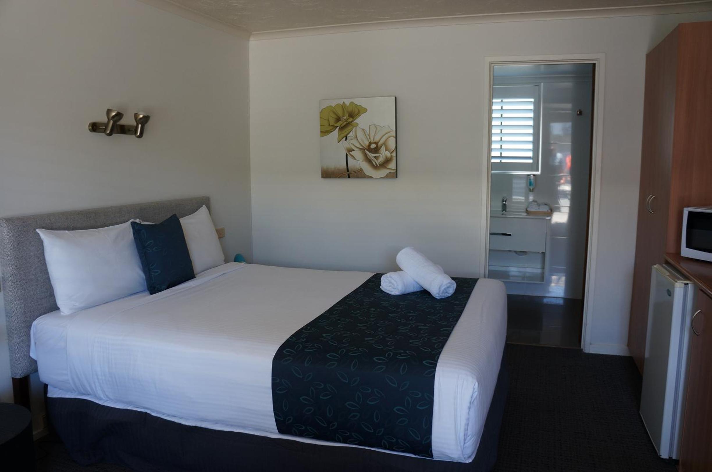 Standard Queen Room photo 1
