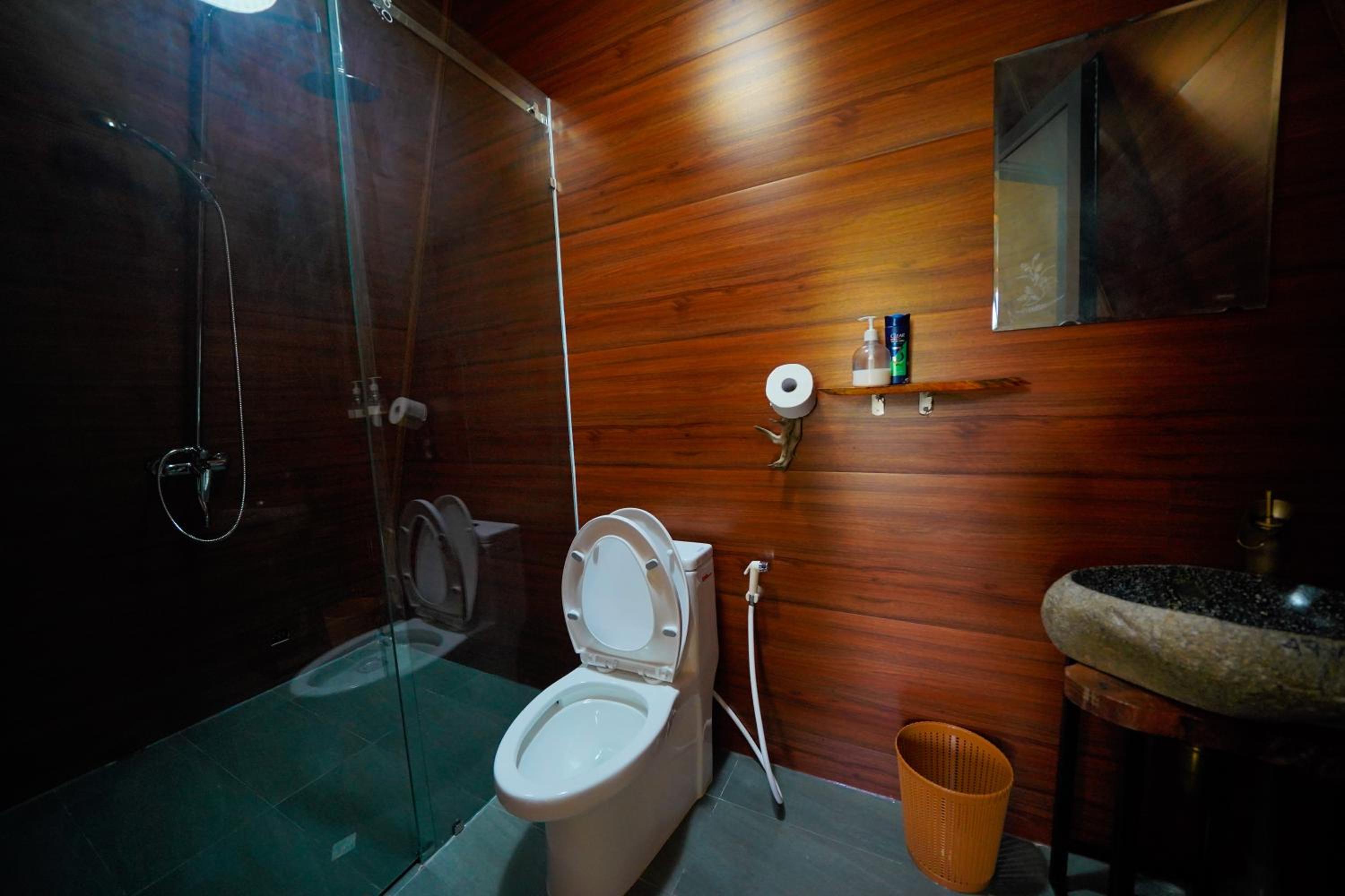 King Room with Balcony photo 3