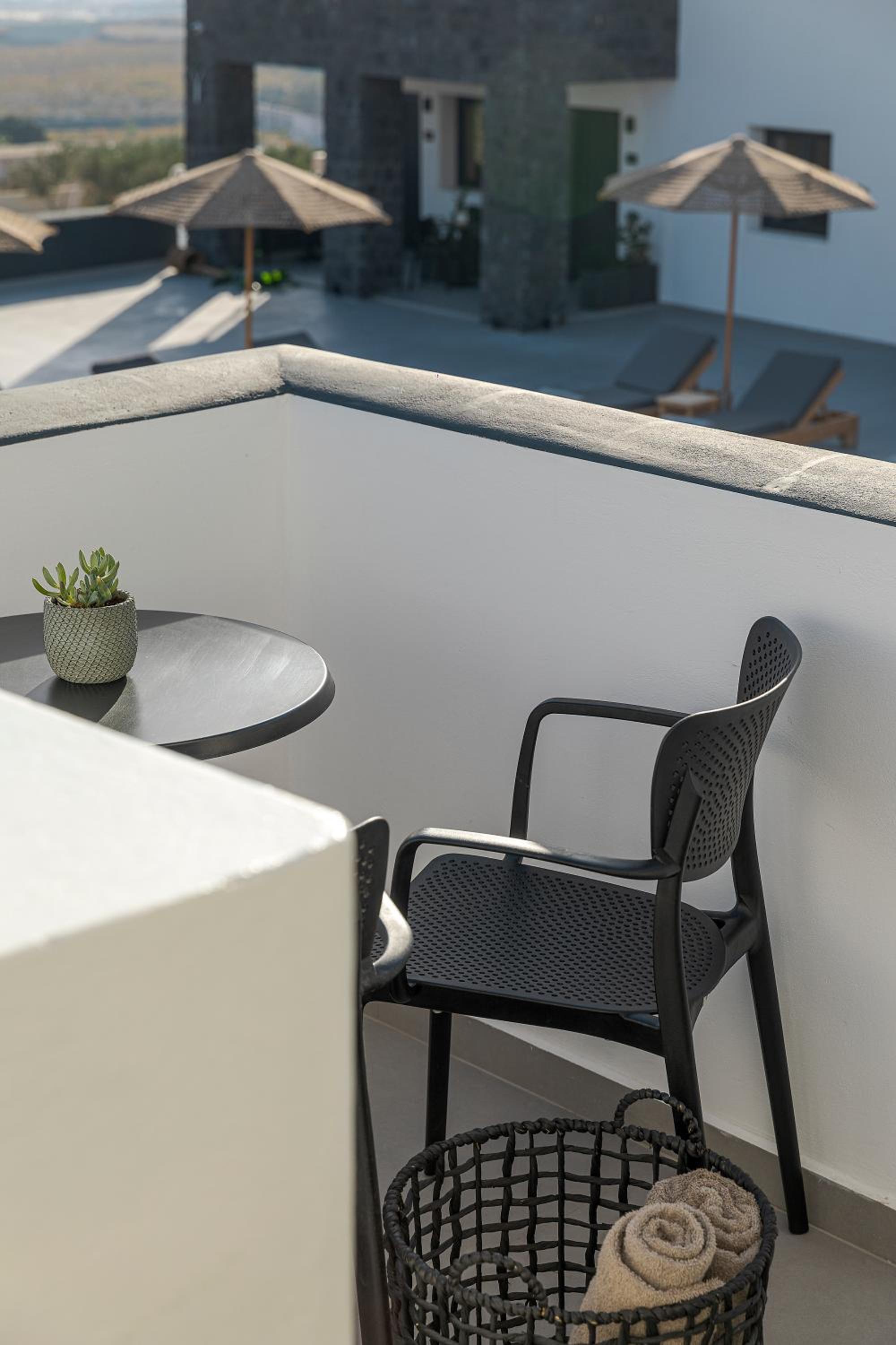 Superior Room with Outdoor Hot Tub - Photo 10