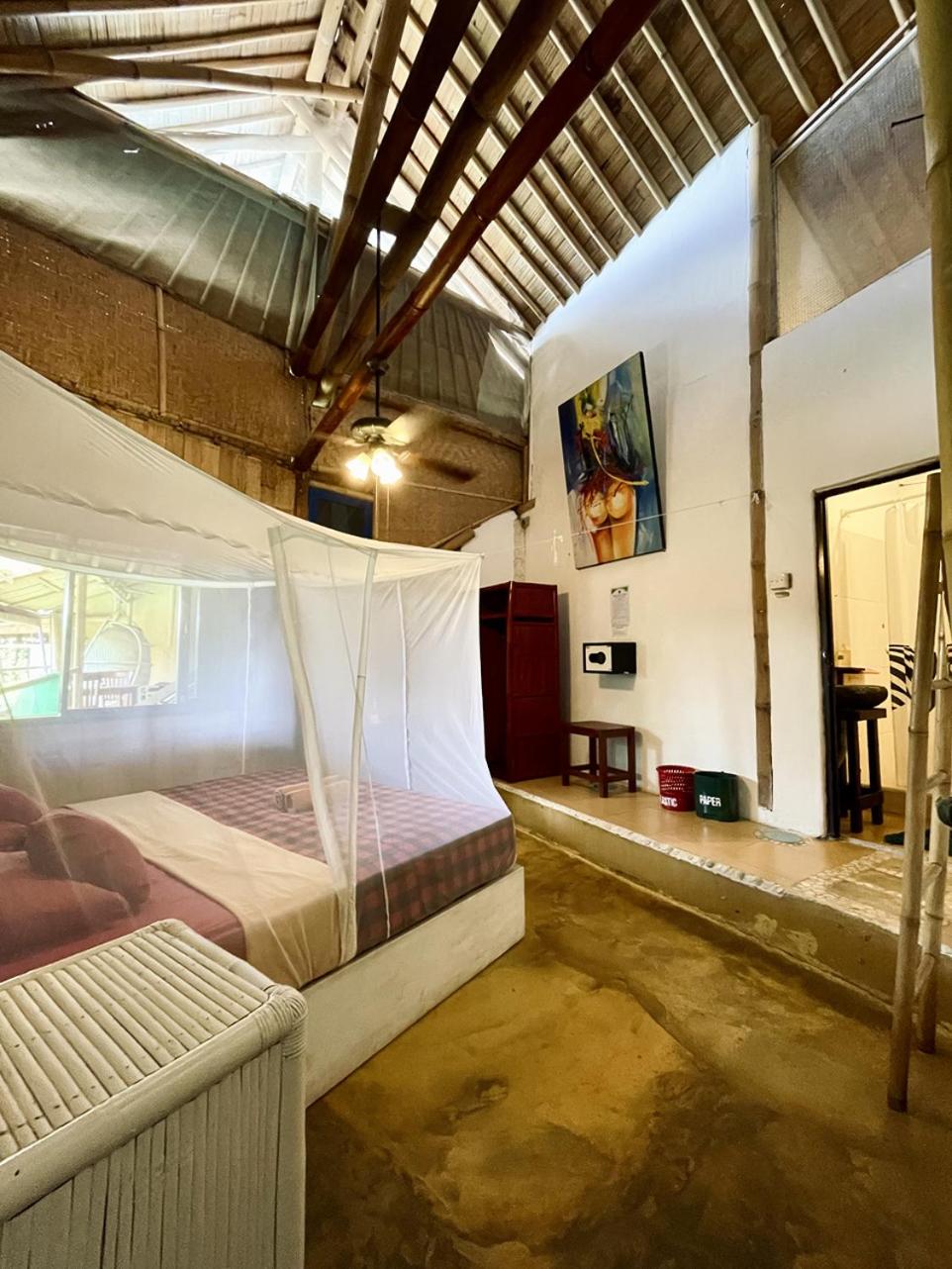Bamboo Double Room with Garden View - Photo 5