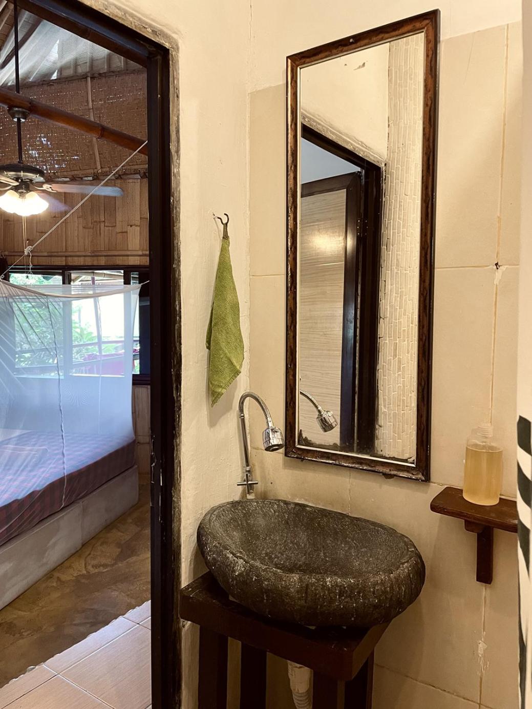 Bamboo Double Room with Garden View - Photo 6