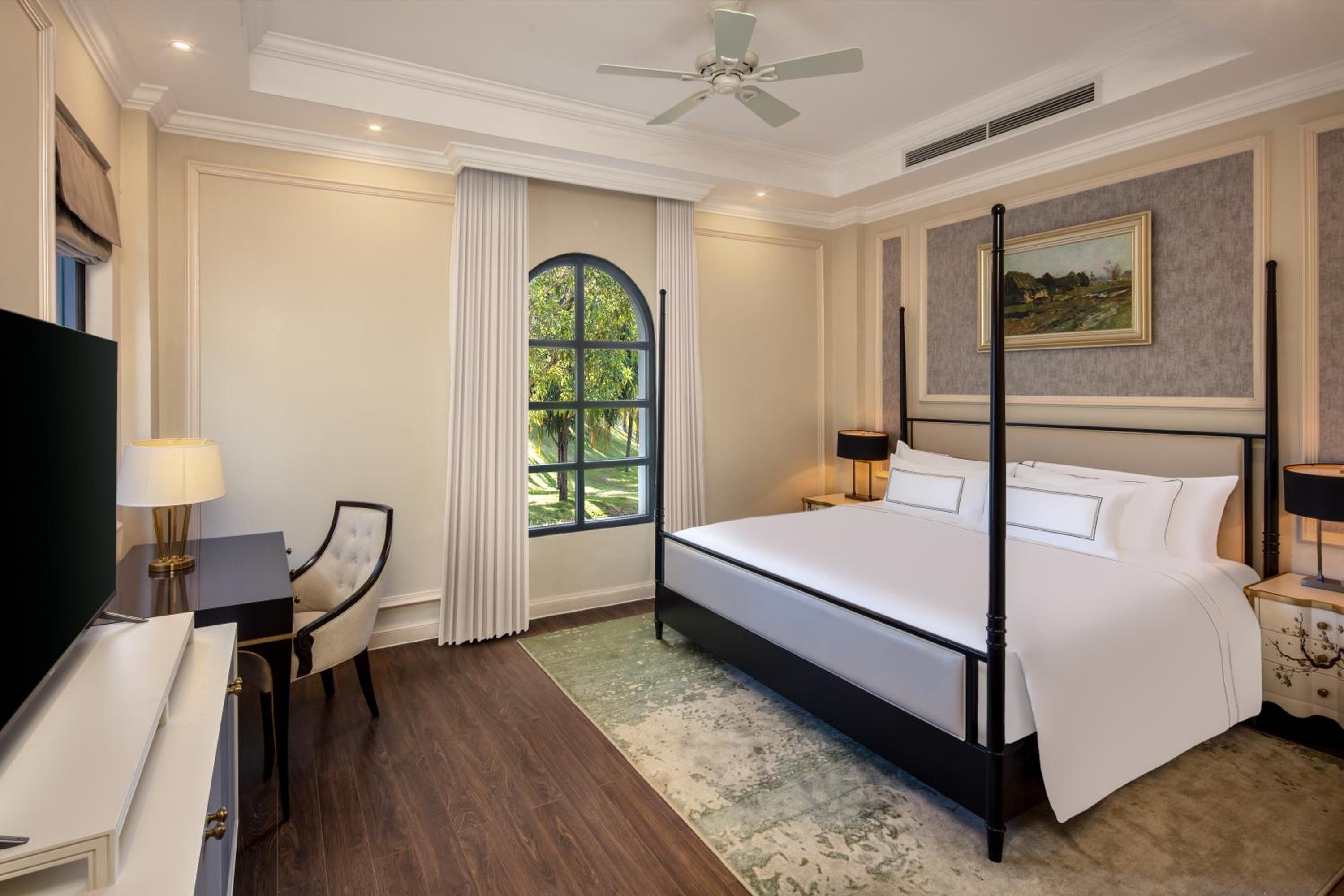 Four-Bedroom Villa with Lake View and Private Pool photo 2