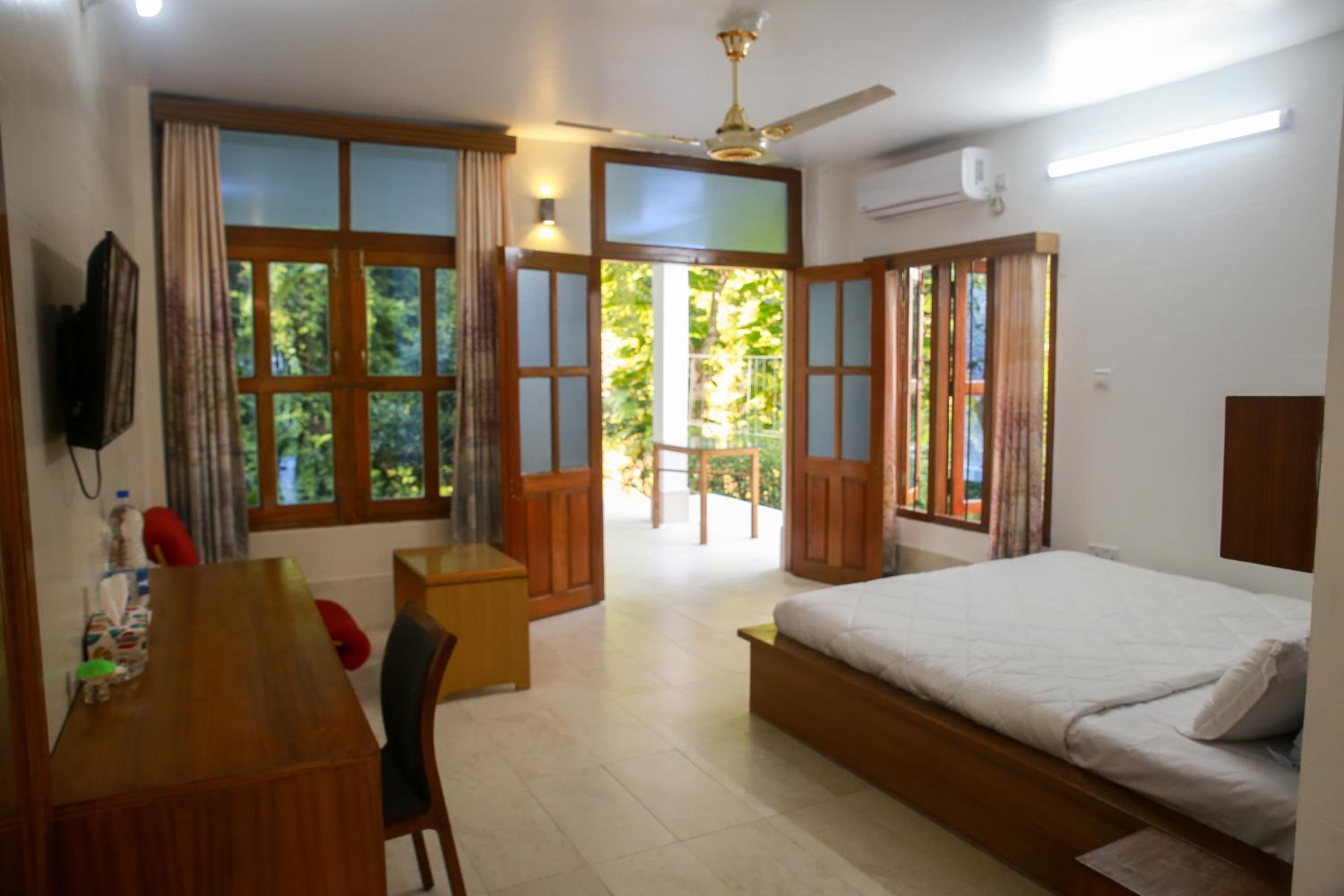Deluxe Double Room with Balcony