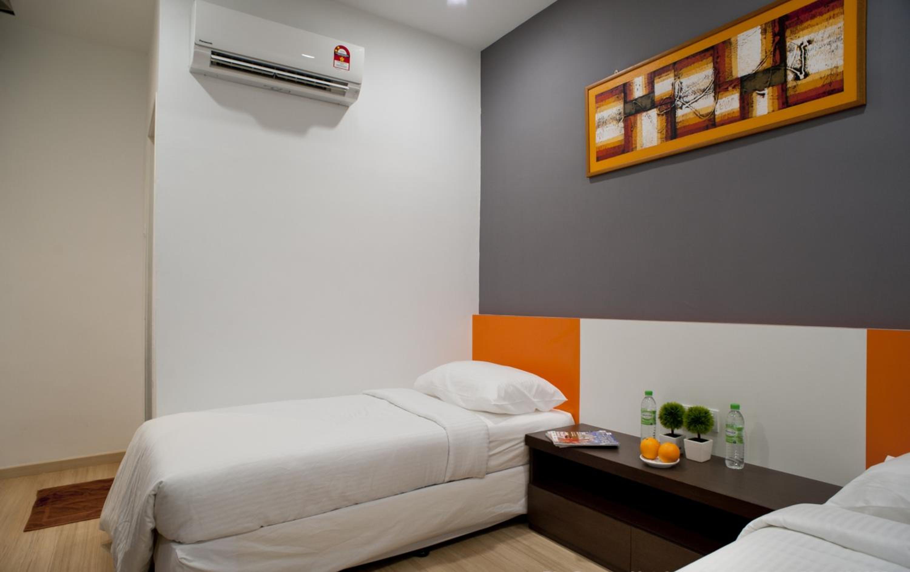 Deluxe Twin Room photo 2