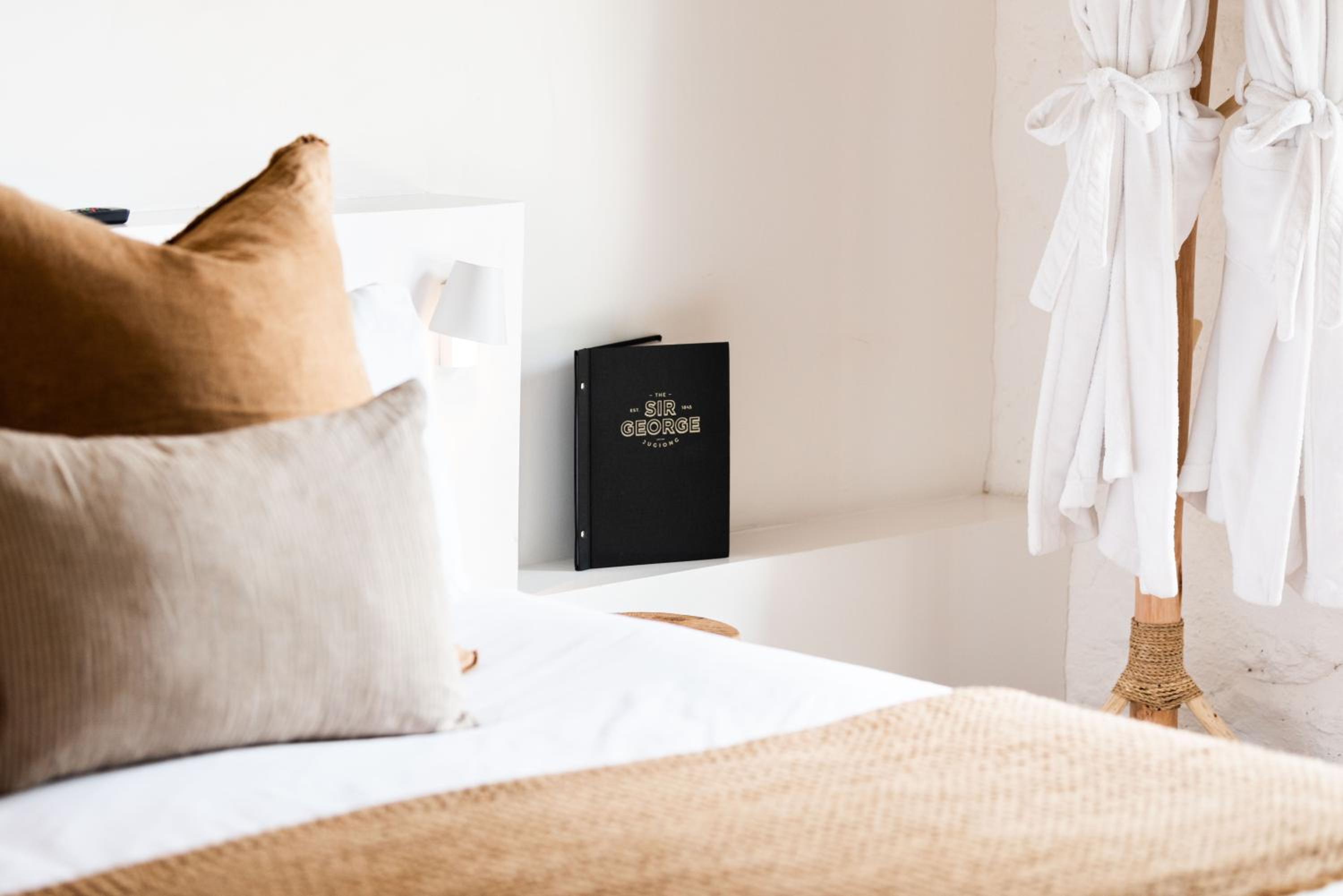 Studio Apartment photo 3