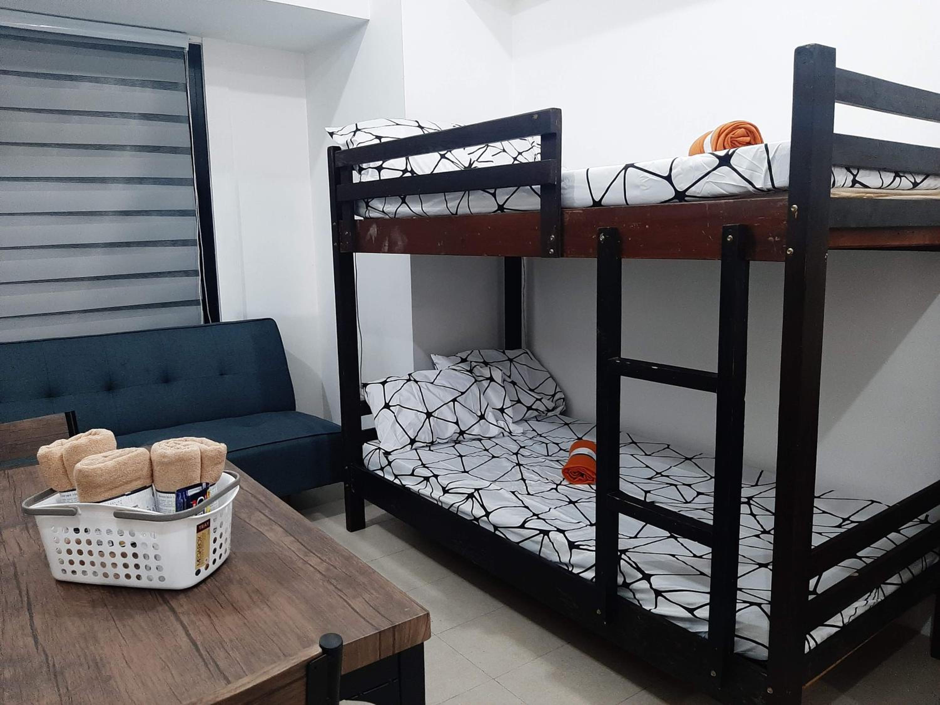 Family Studio - Photo 12