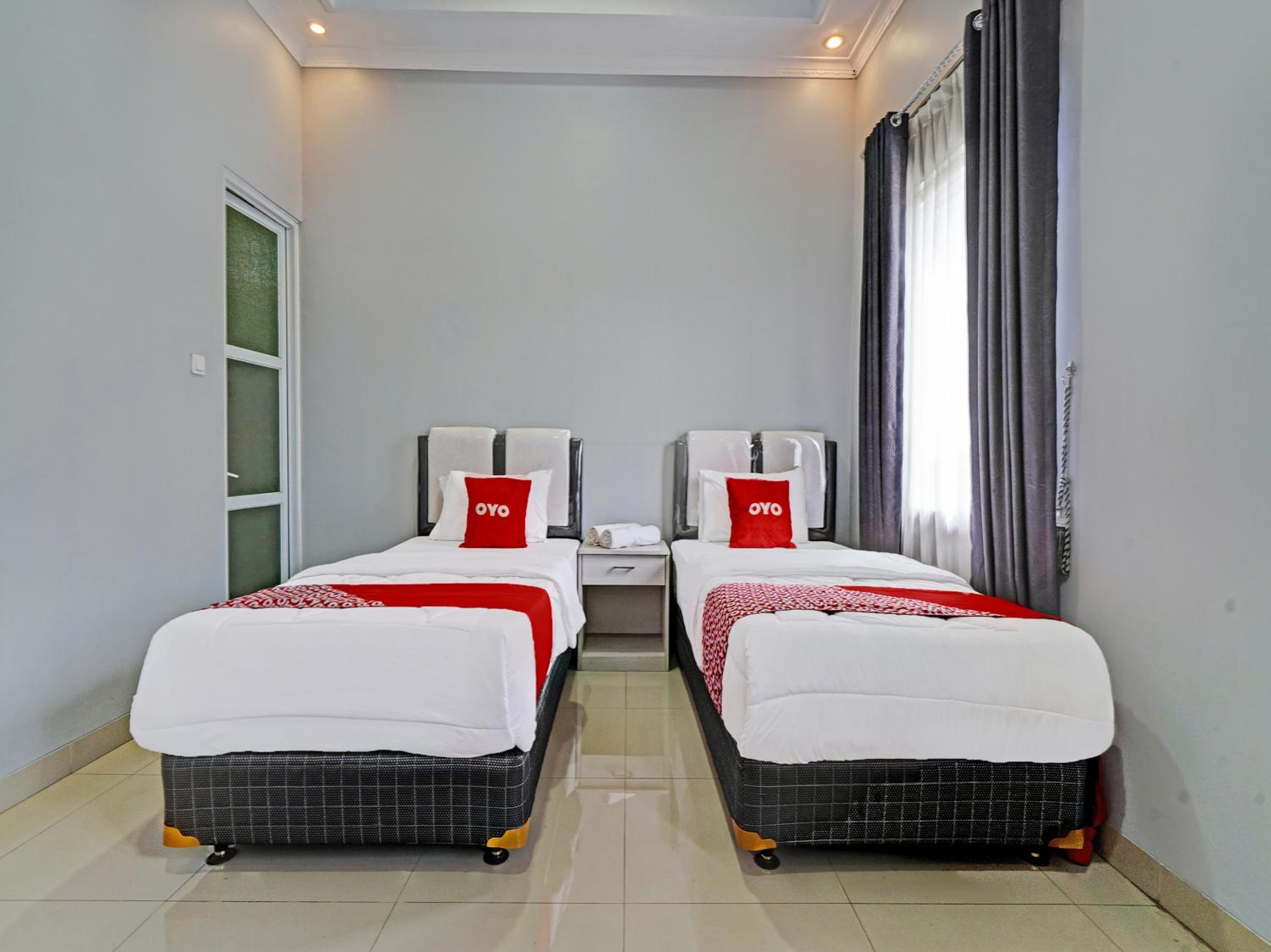 Superior Twin Room photo 2