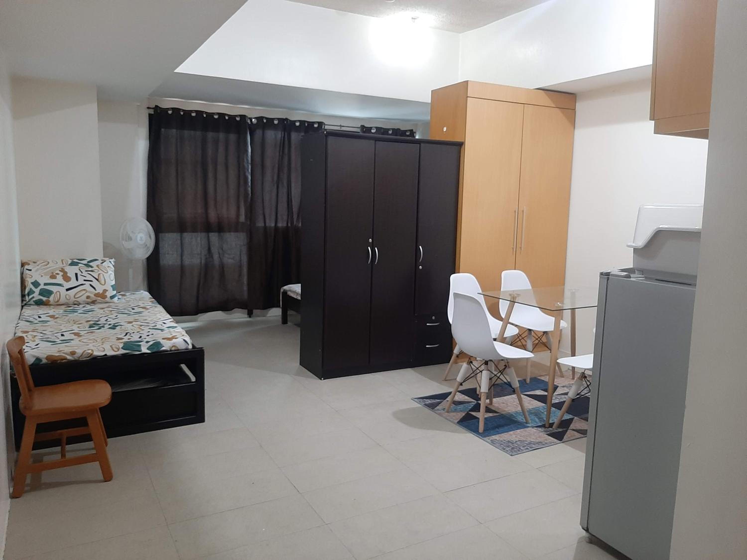 Family Studio - Photo 7