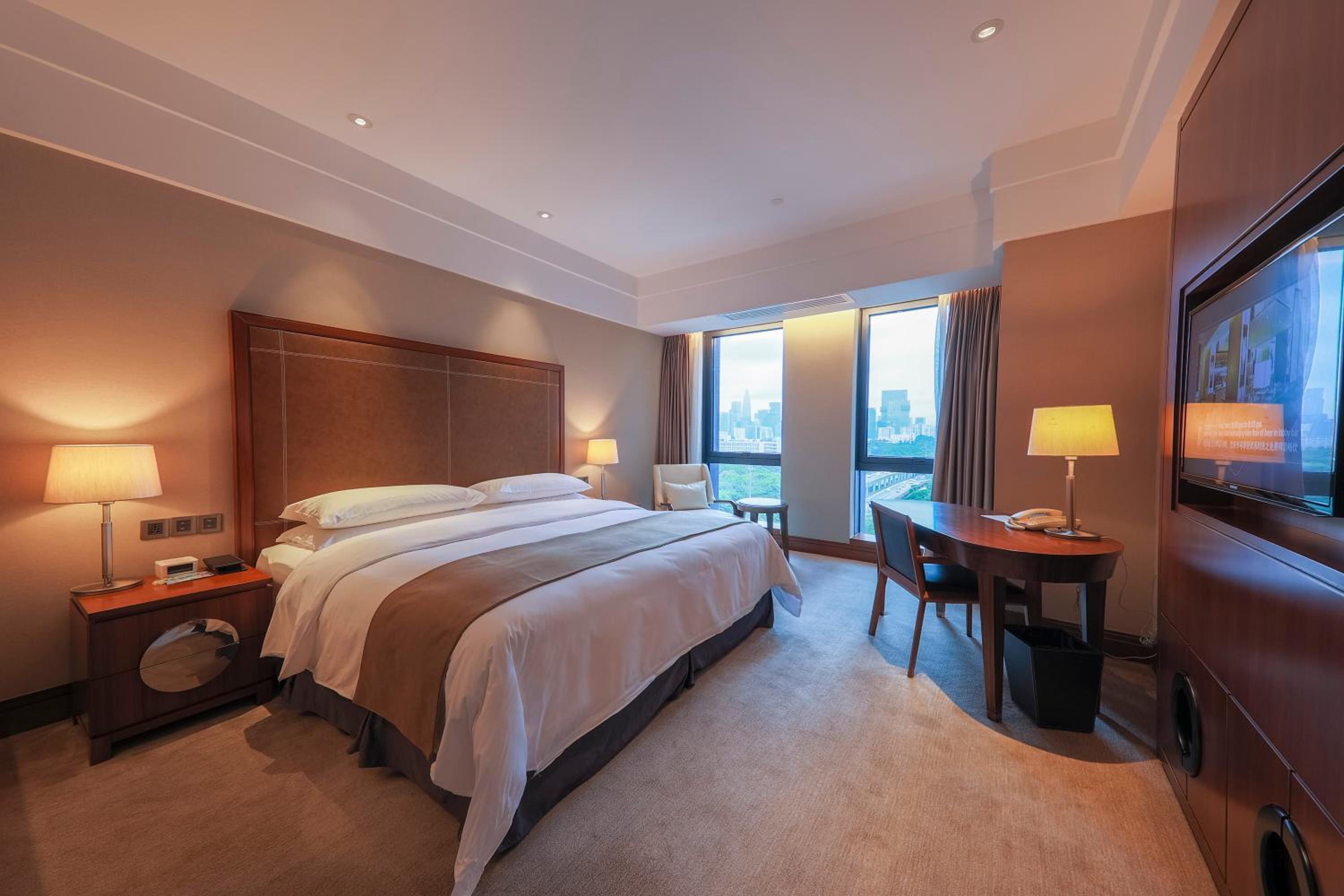 Superior King Room