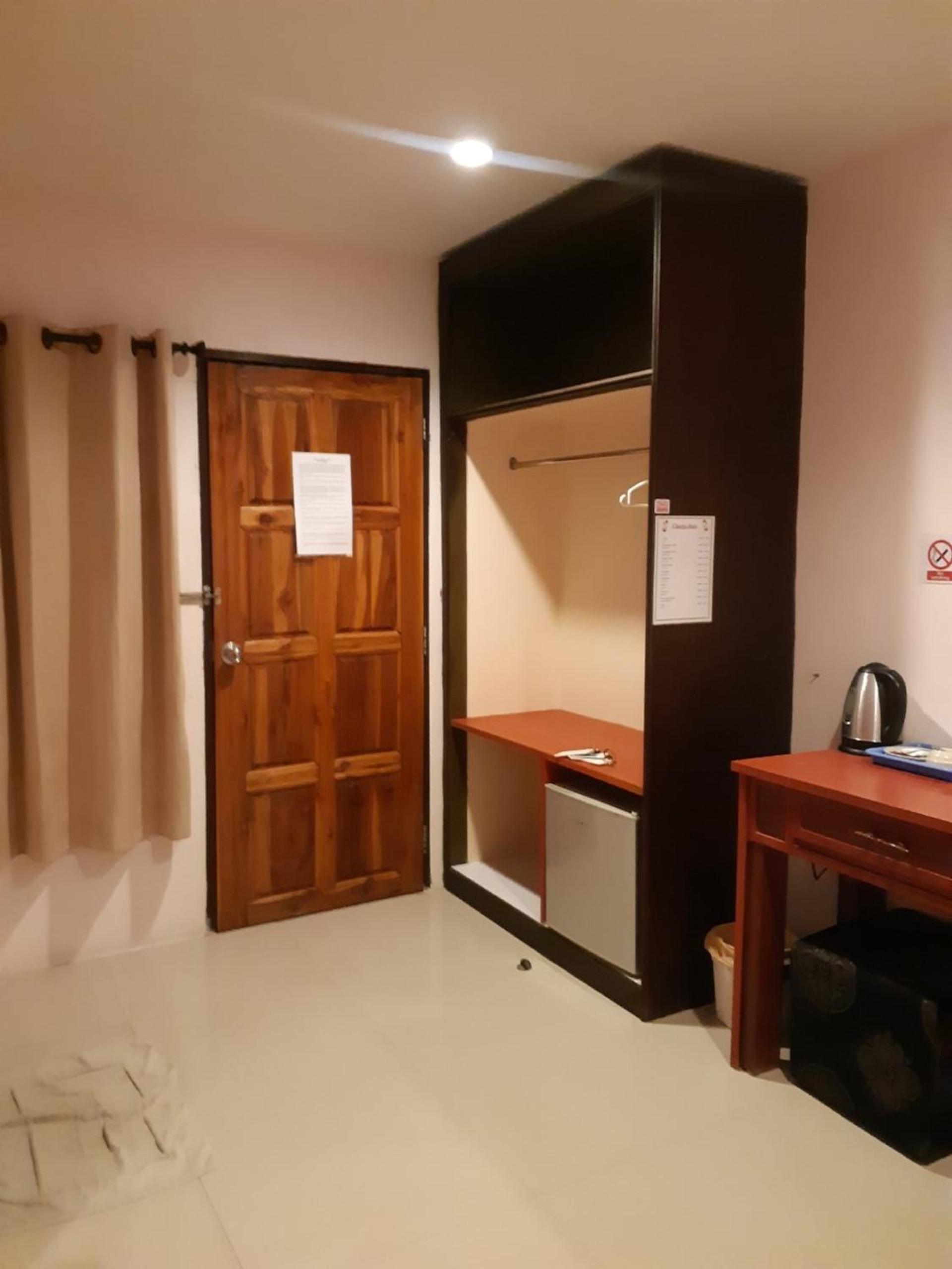 Standard Twin Room photo 1