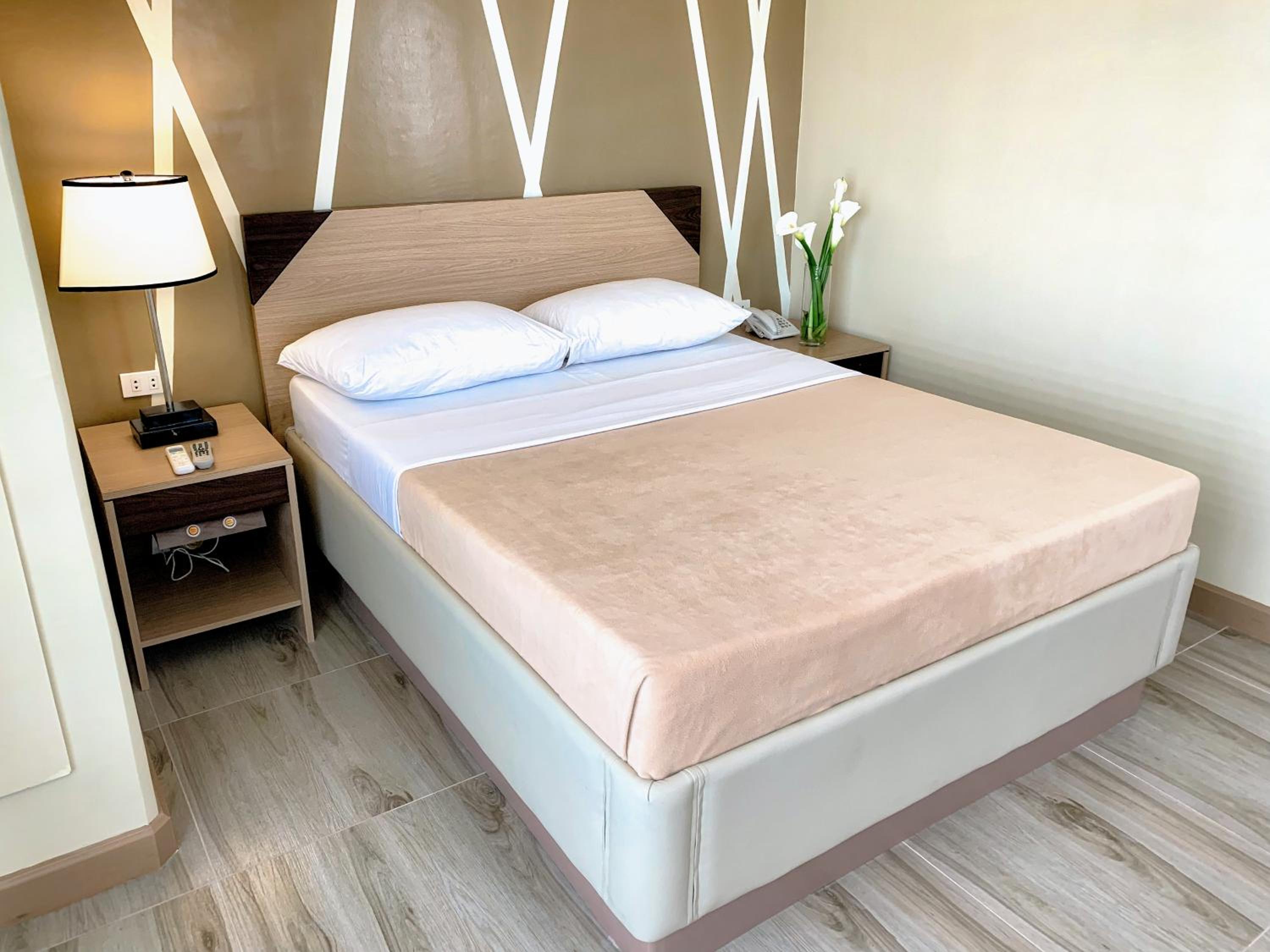 Economy Double Room photo 3