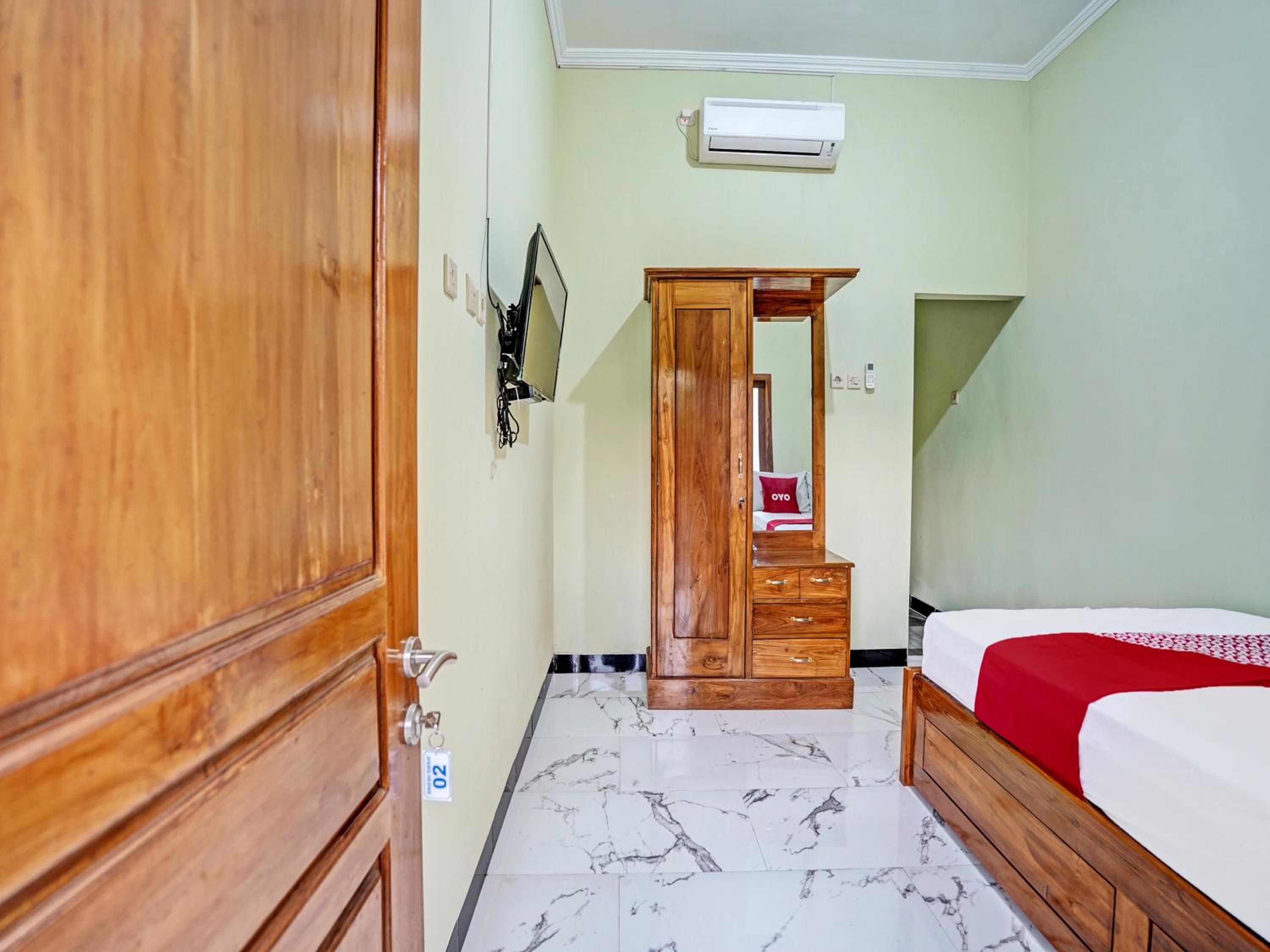 Economy Double Room photo 3