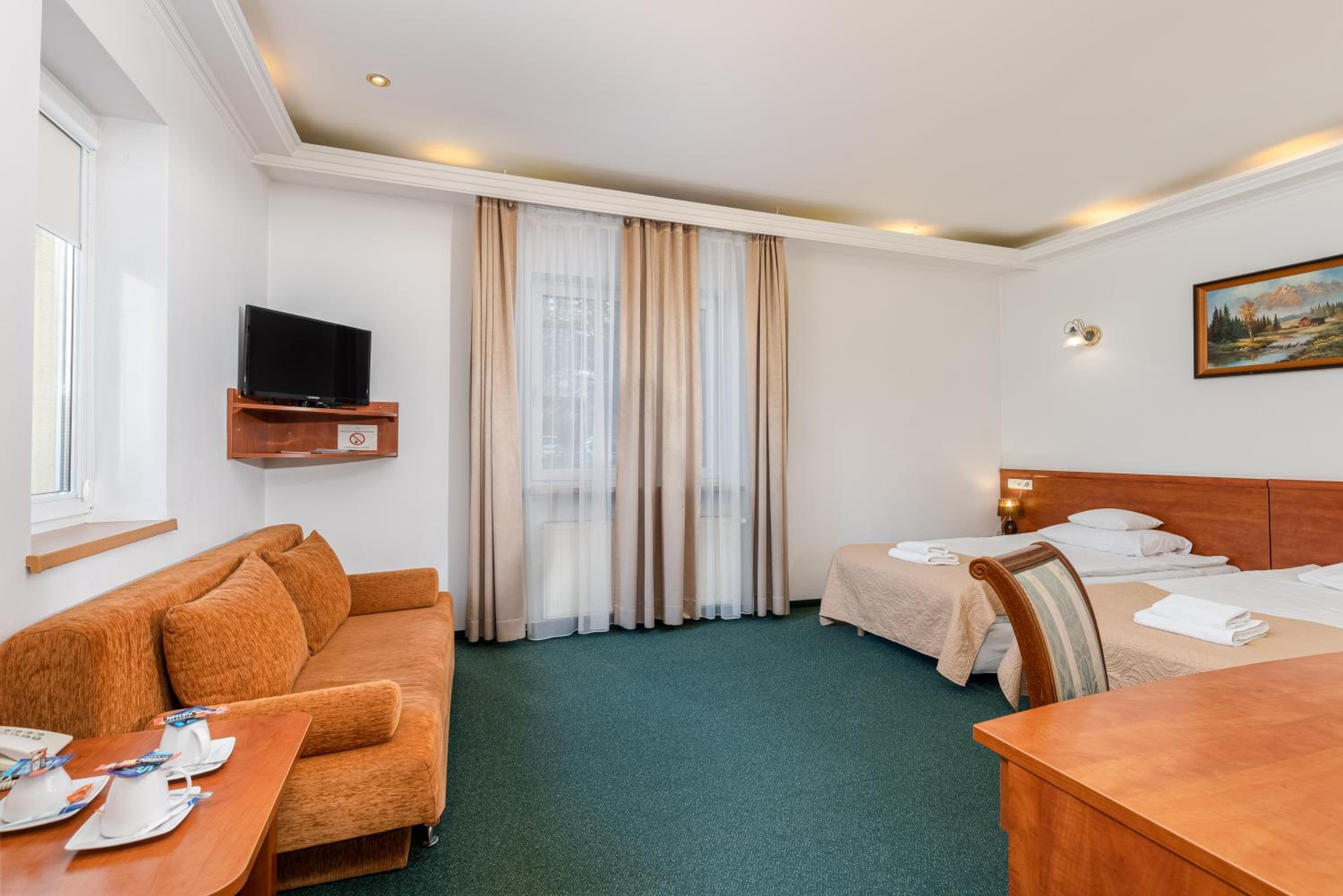 Triple Room - Photo 1