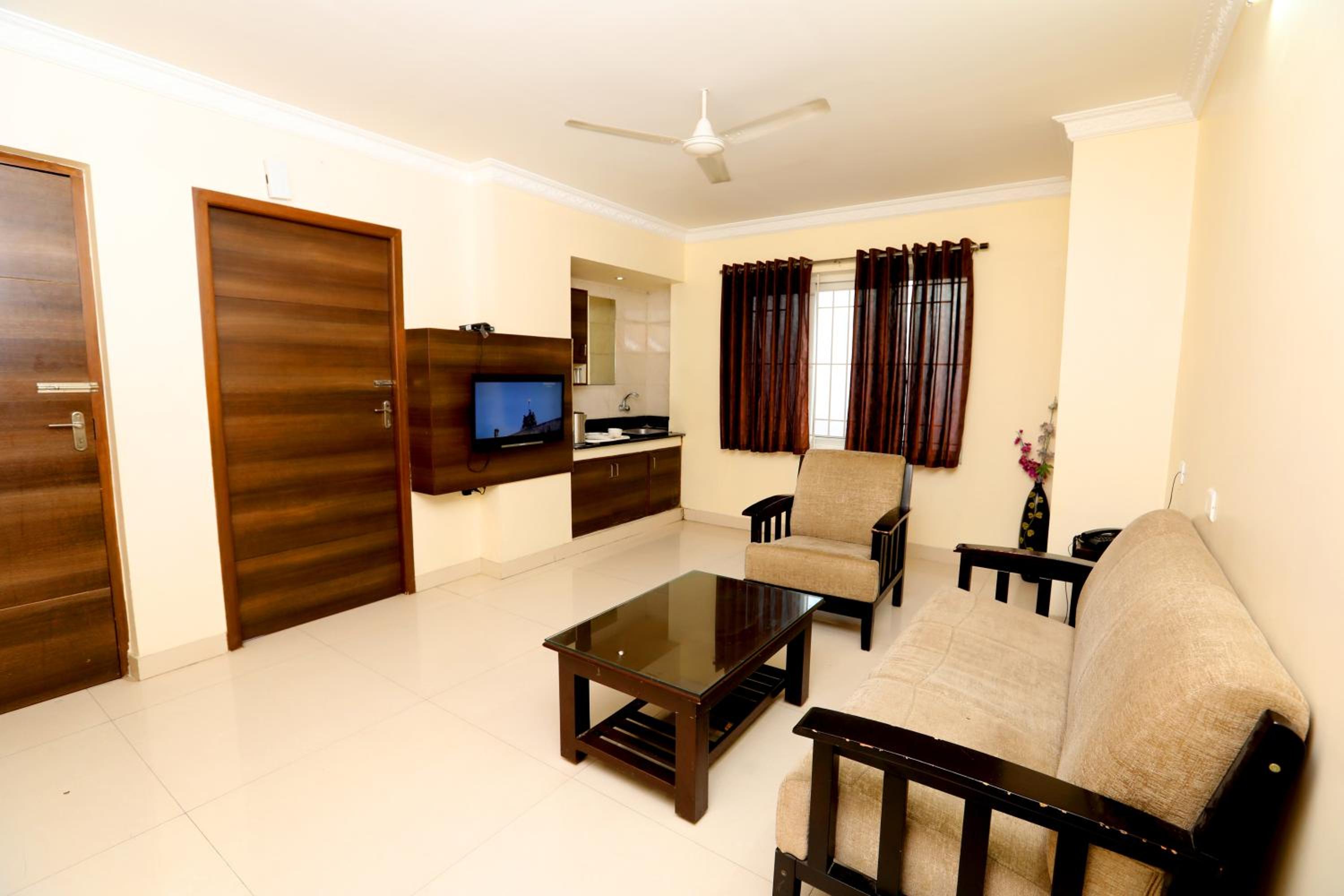 Family Suite - Photo 3