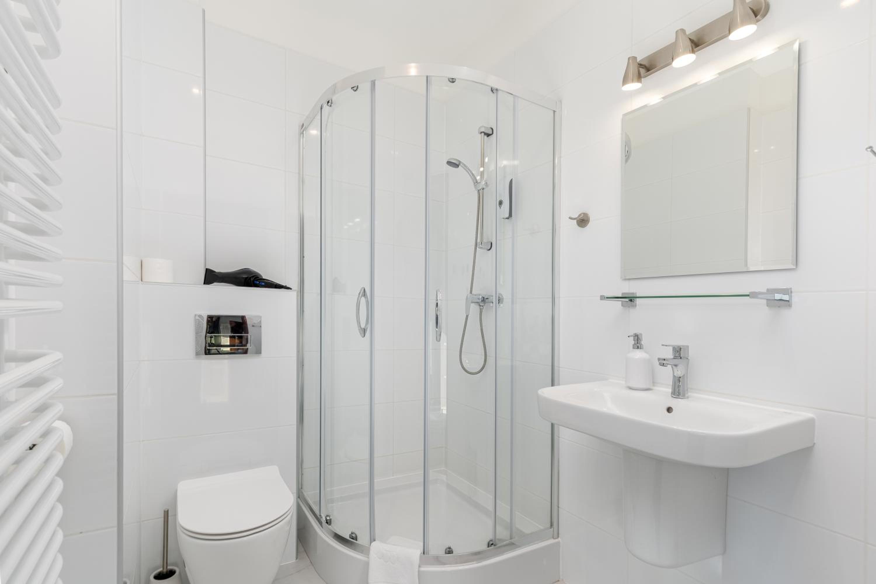 Deluxe Double Room - Photo 8