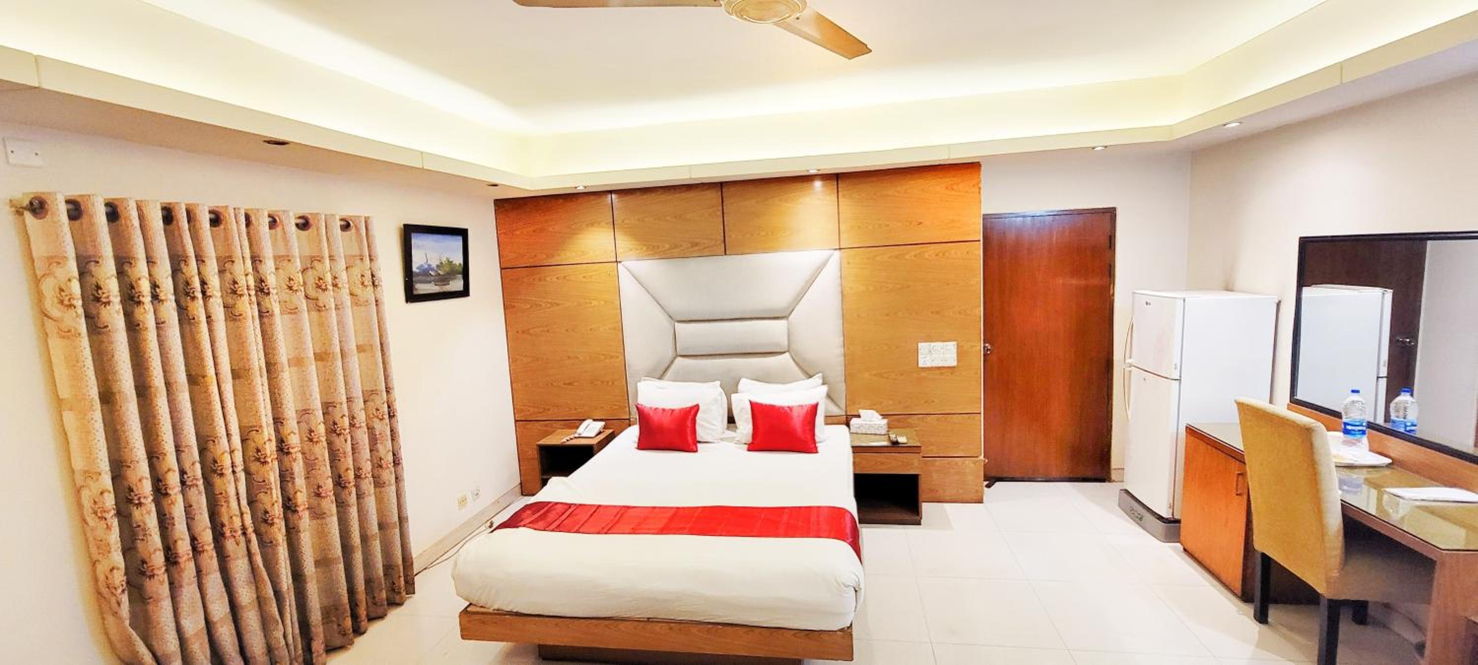 Deluxe Double Room photo 2