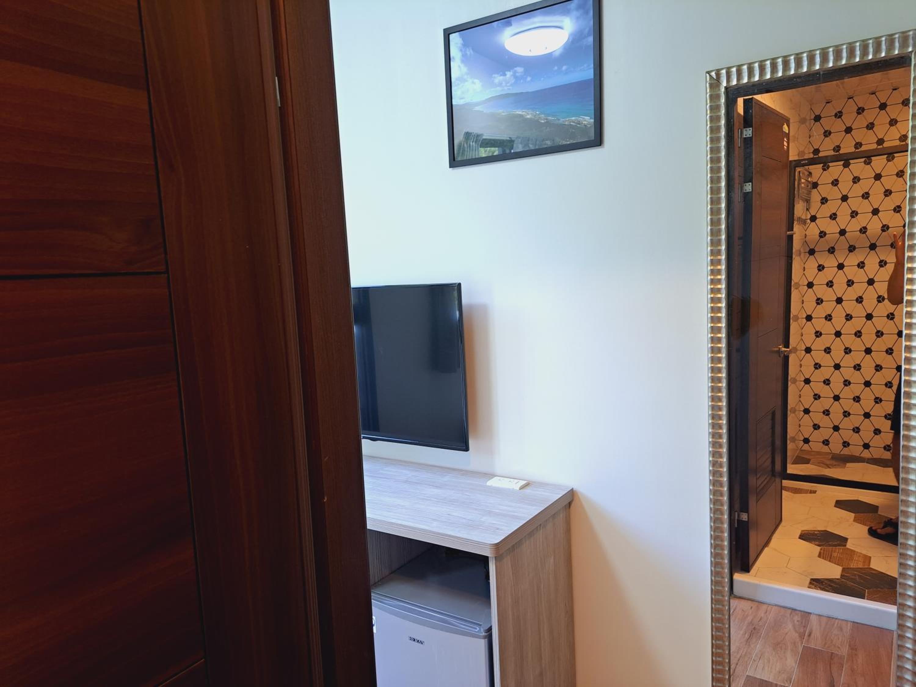 Queen Room