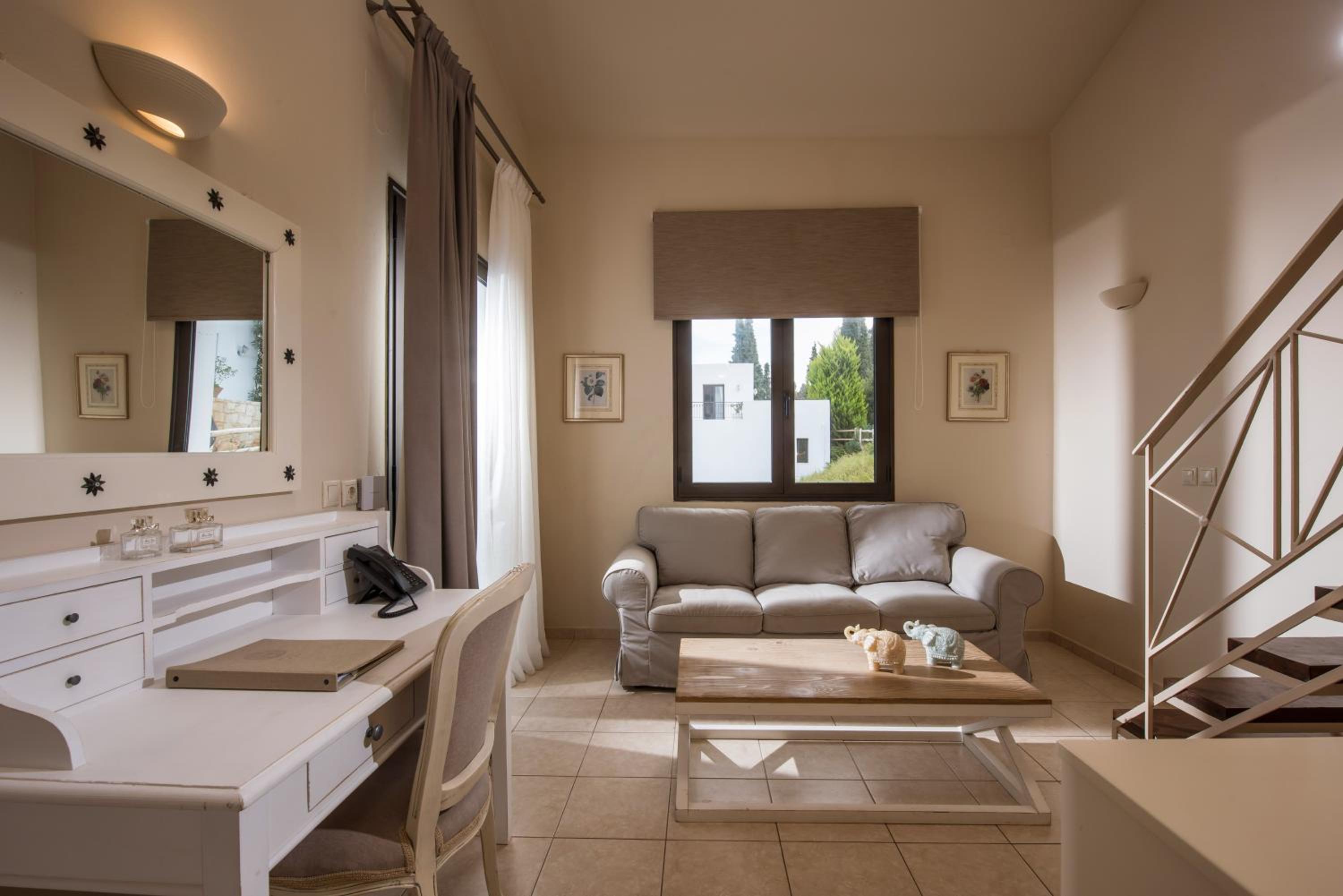 Executive Suite with Garden View photo 2