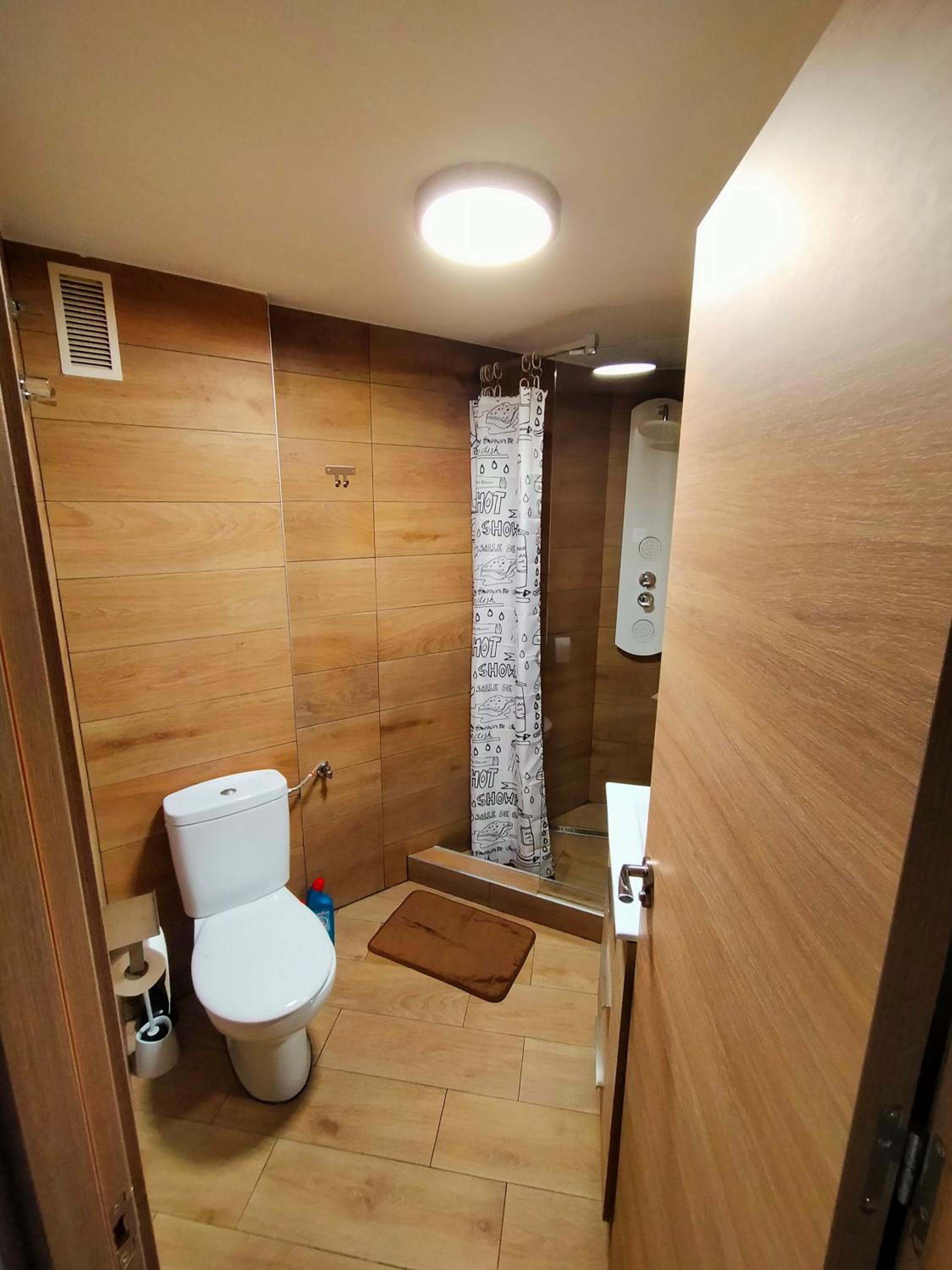 Studio Apartment - Photo 13